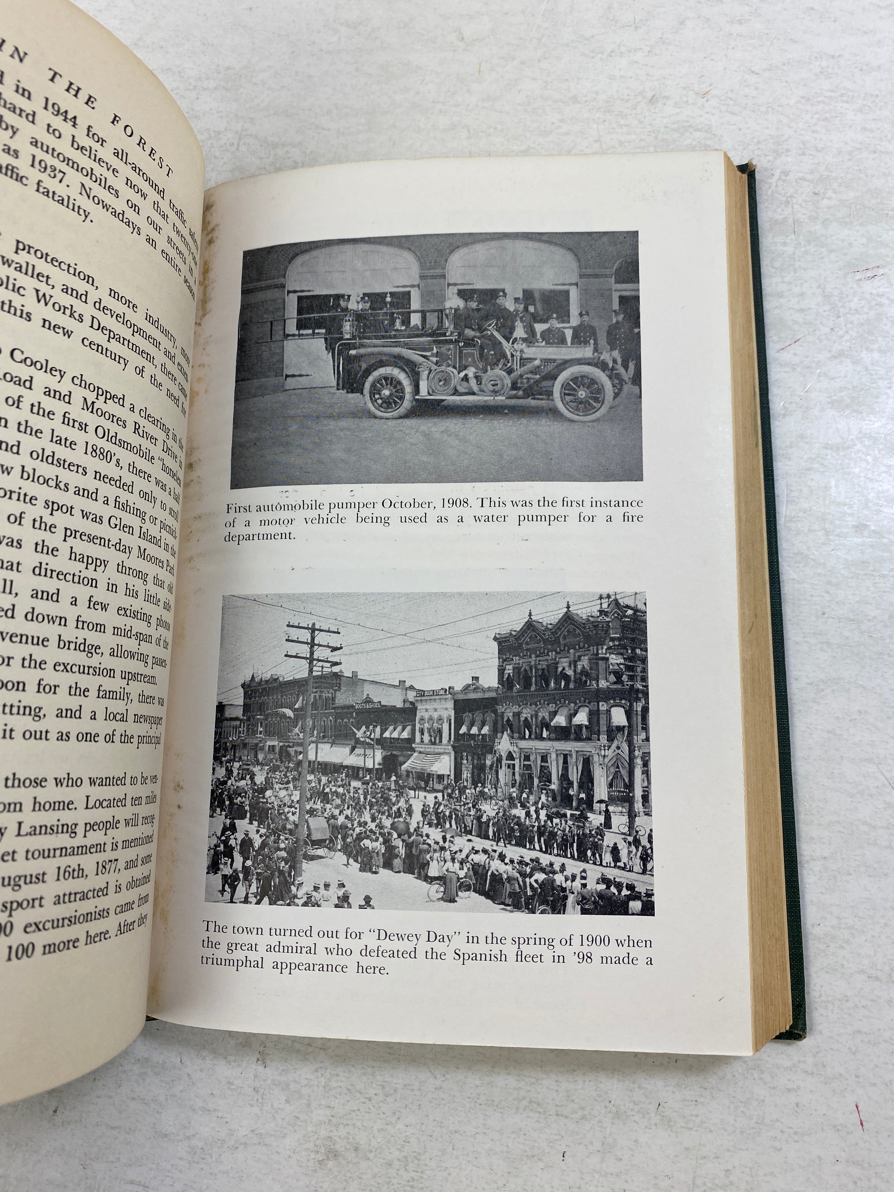 City in the Forest: Story of Lansing HC Birt Darling 1950