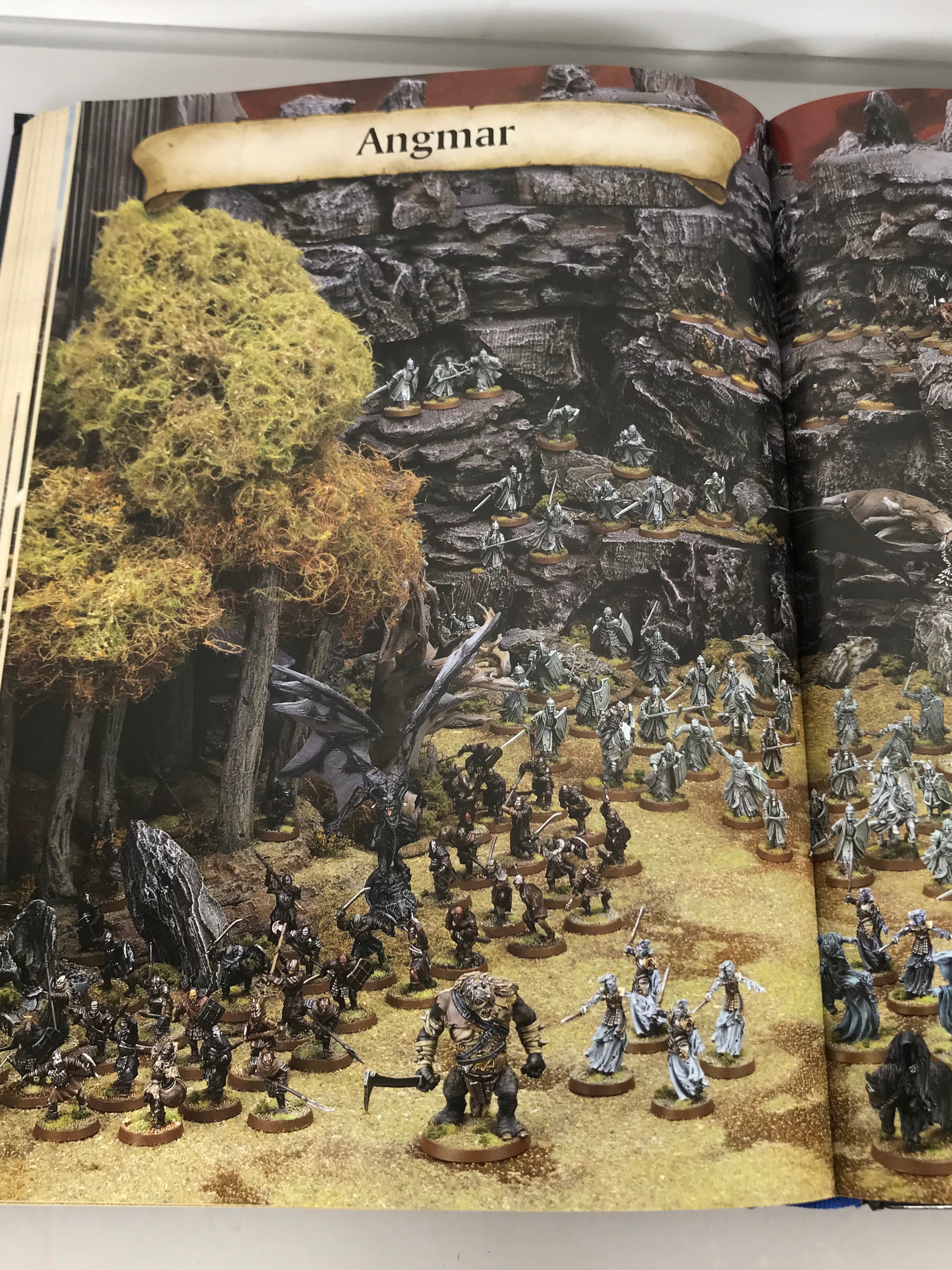 Lord of the Rings Games Workshop - Warhammer Lord of the Rings, Return of  the King book for table top wargaming Stock Photo - Alamy