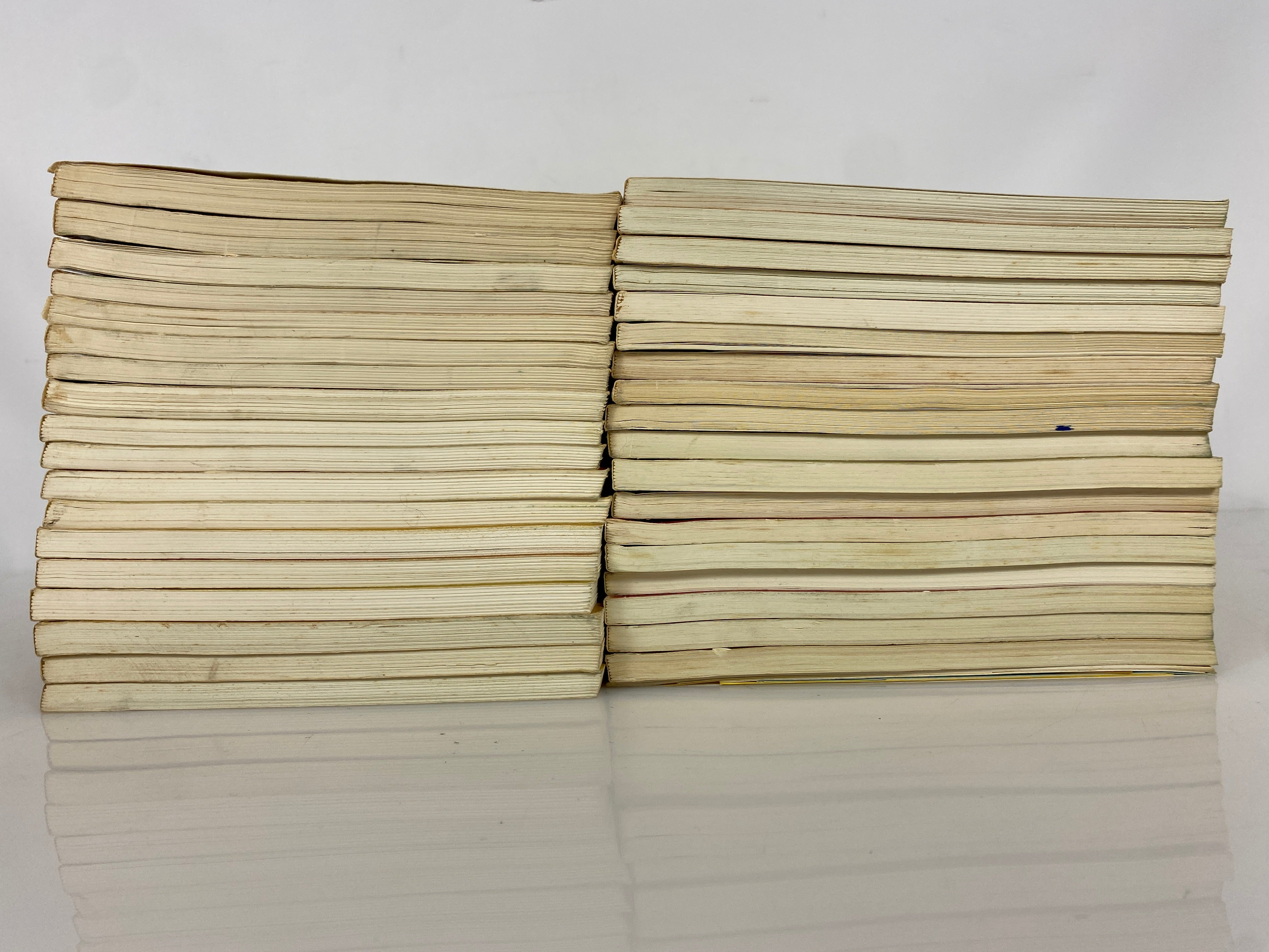 Lot of 37 Vtg World Archaeology Magazine Incl Vol 1 No 1 & Index 1969-81 SC