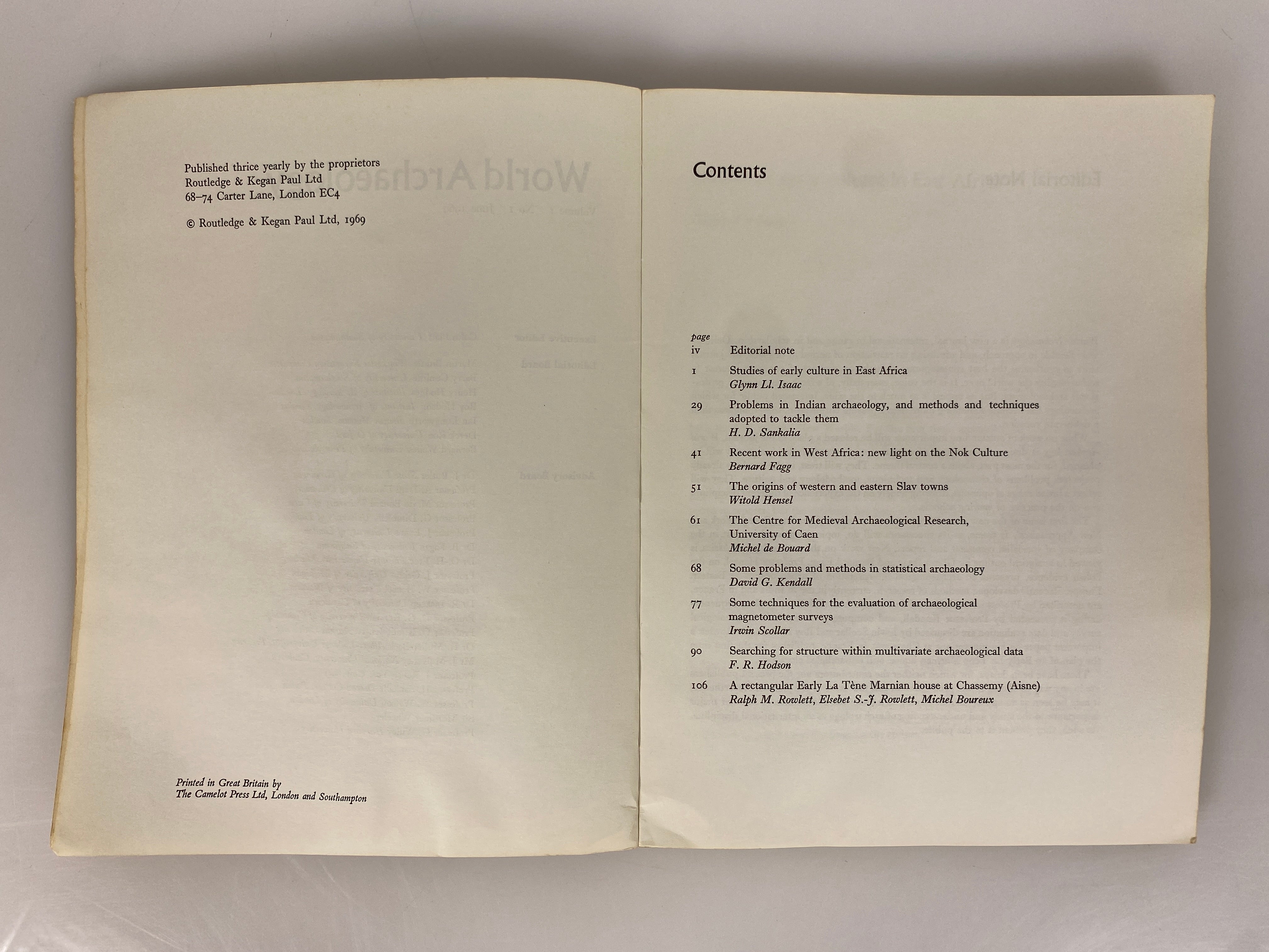 Lot of 37 Vtg World Archaeology Magazine Incl Vol 1 No 1 & Index 1969-81 SC