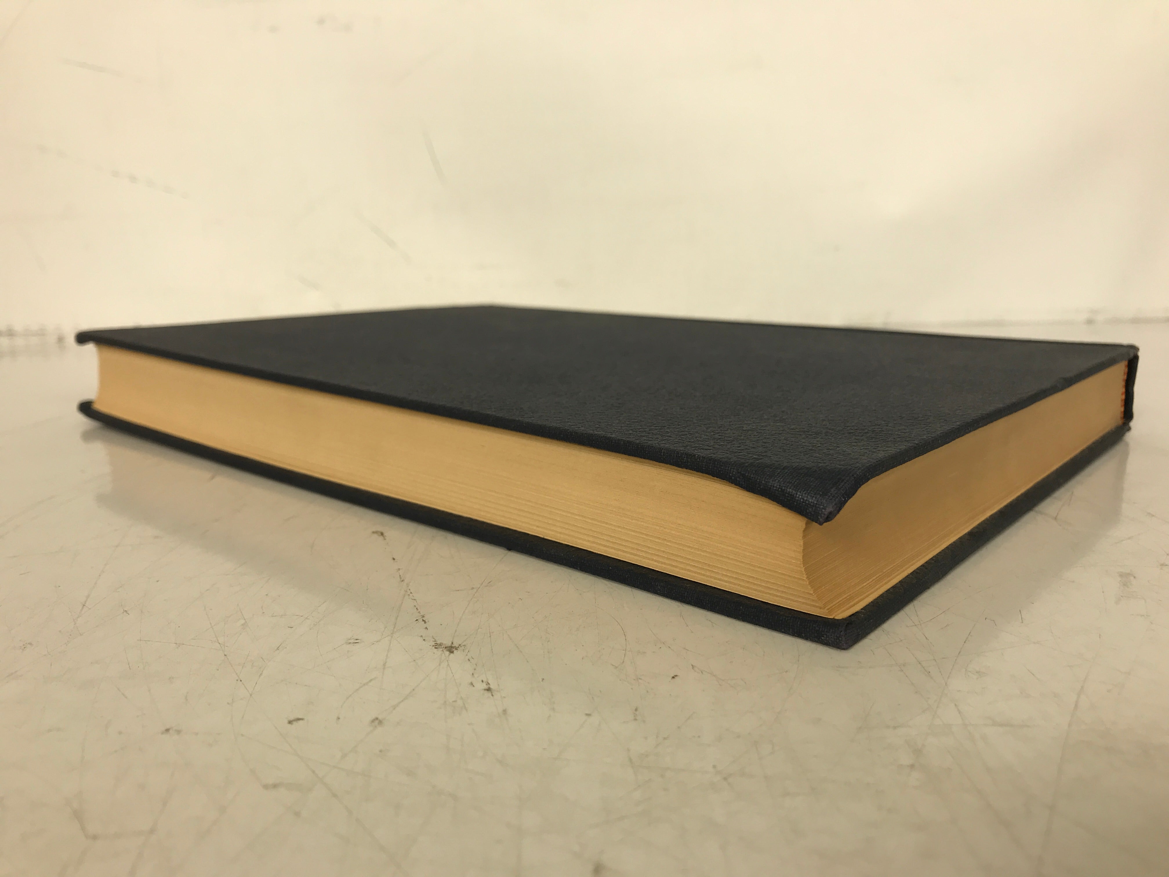 Bibliographica Primatologica Bibliography of Primates Other Than Man 1941 HC