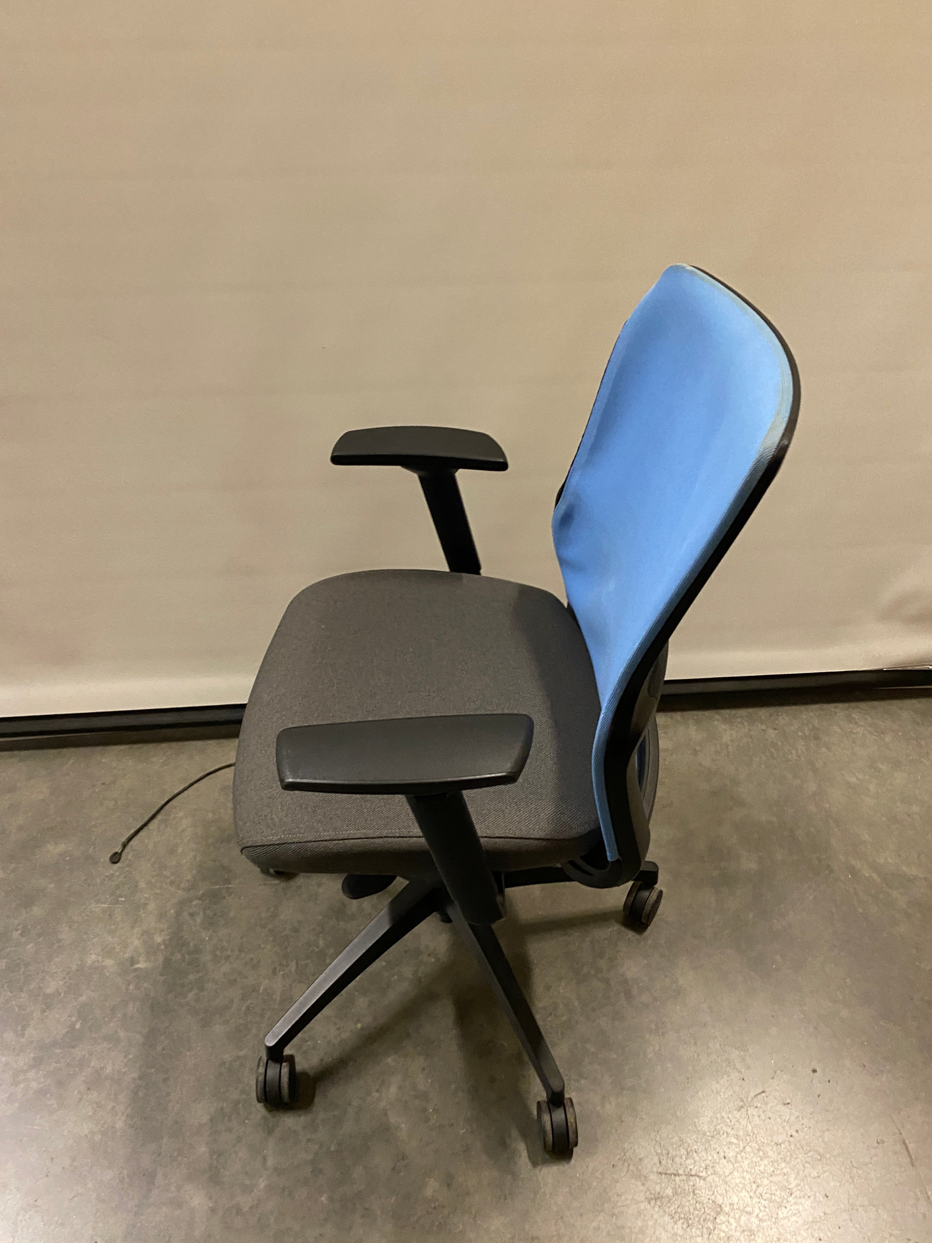 SitOnIt Seating Blue and Grey Adjustable Office Chair