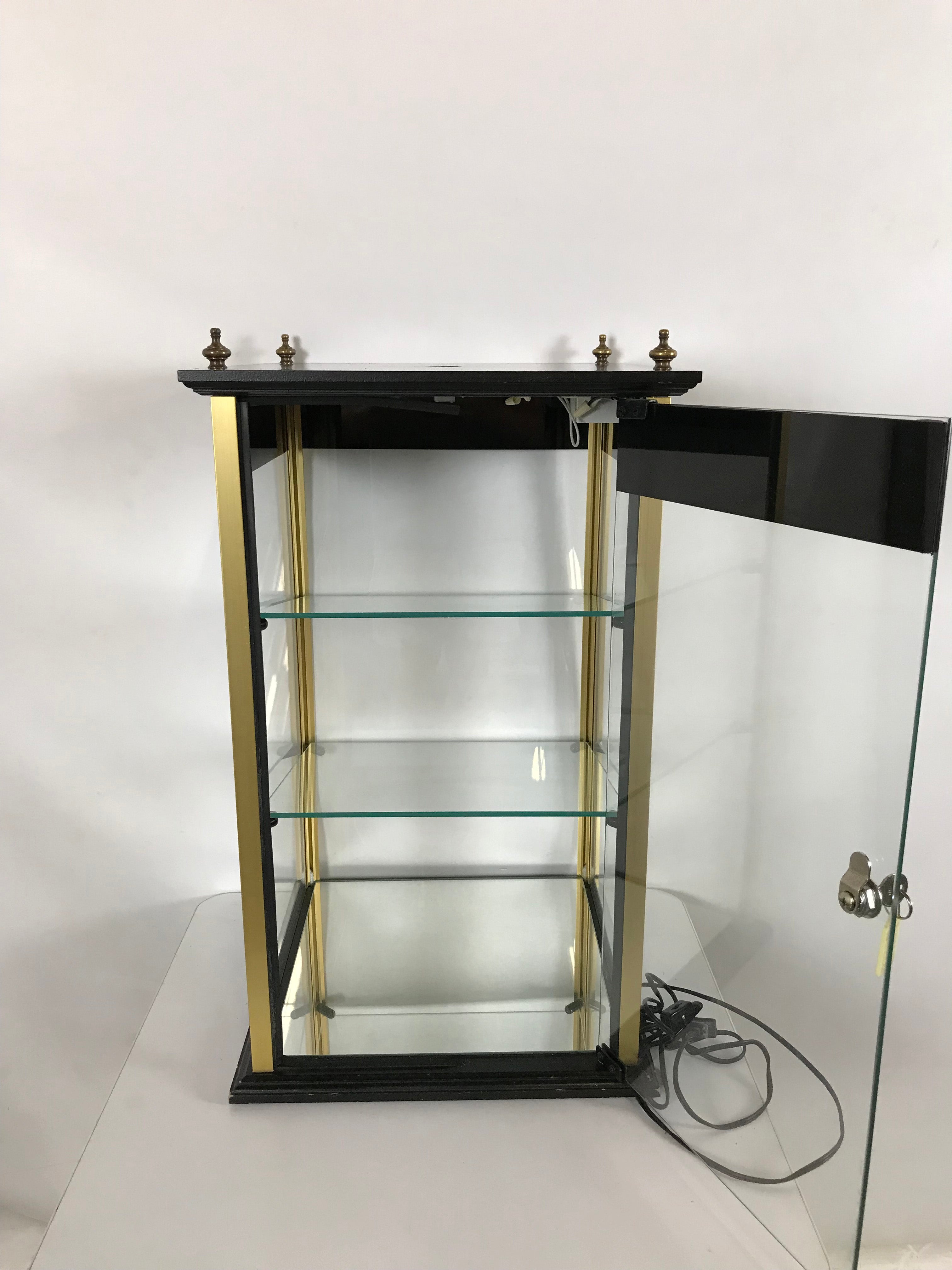 Omega Display Corporation The Gold Medallion Collection Display Case