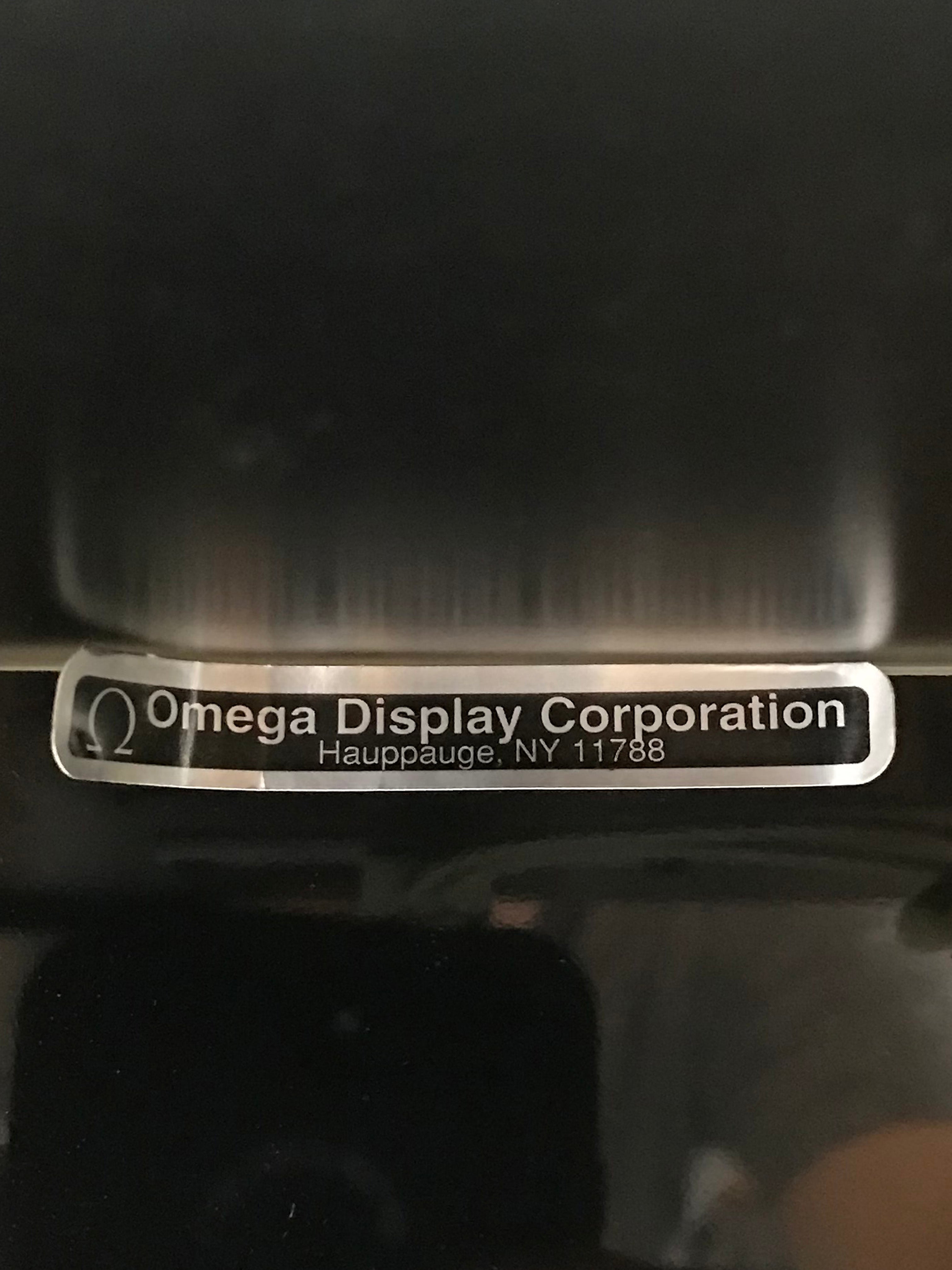 Omega Display Corporation The Gold Medallion Collection Display Case