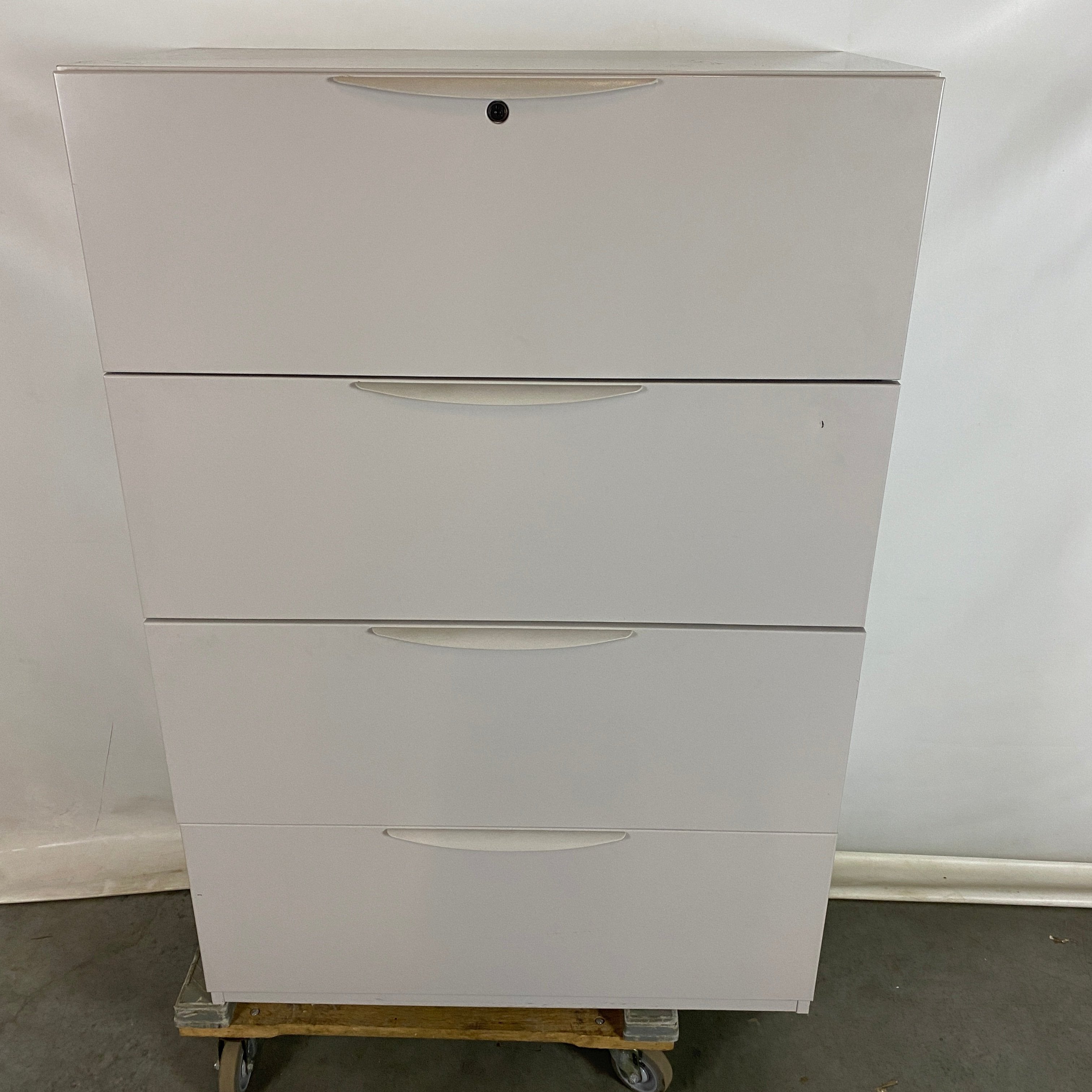 Haworth R217 Grey 4 Drawer Lateral Filing Cabinet