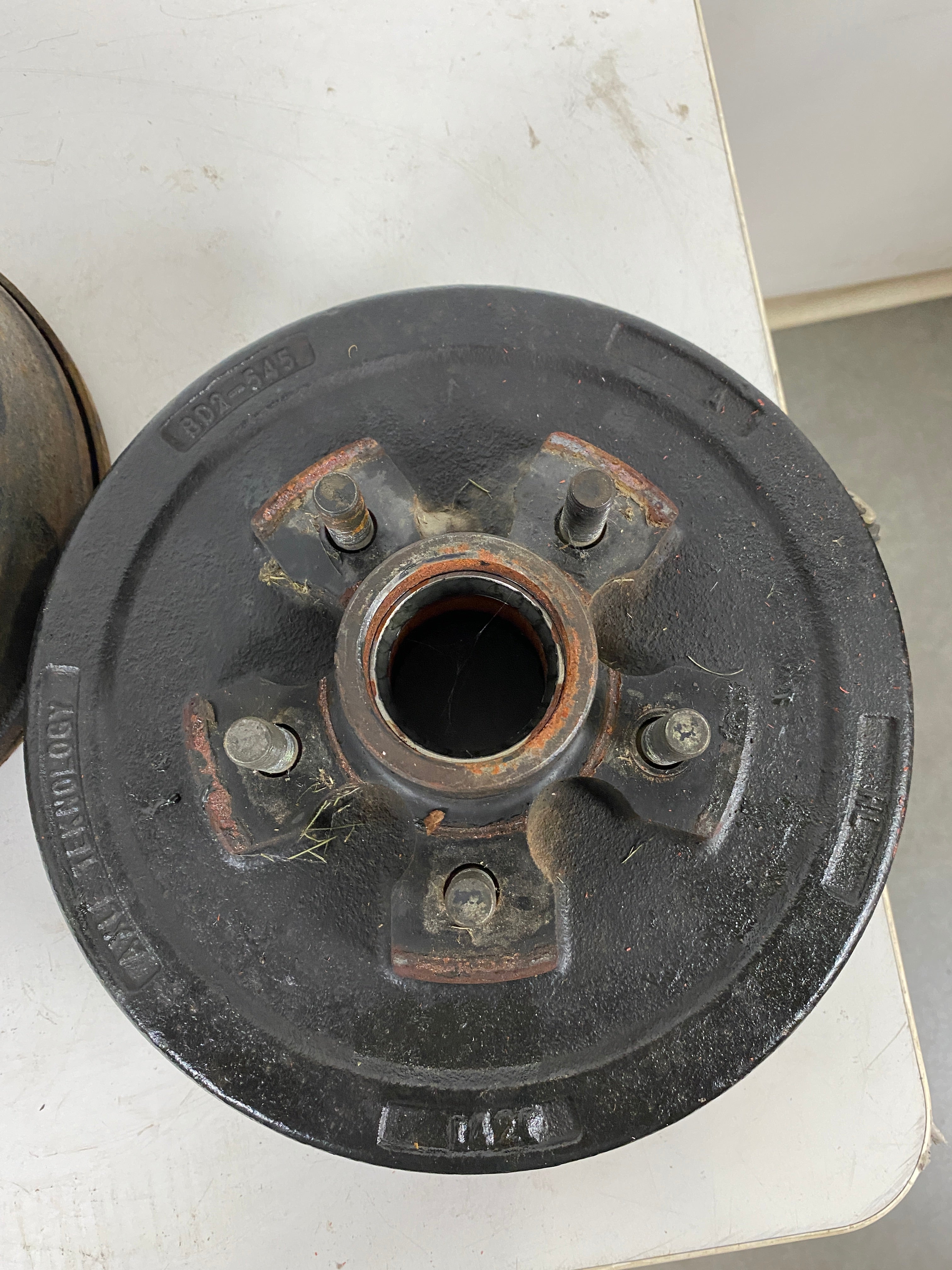 Carry-On Trailer Hub & Drum Assemblies