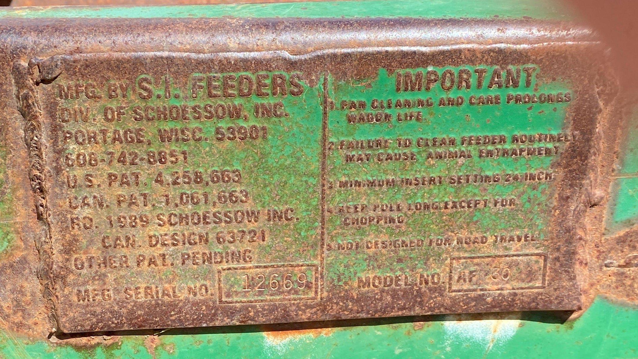 S.I. Feeders #AF30 Hay Feeder Trailer
