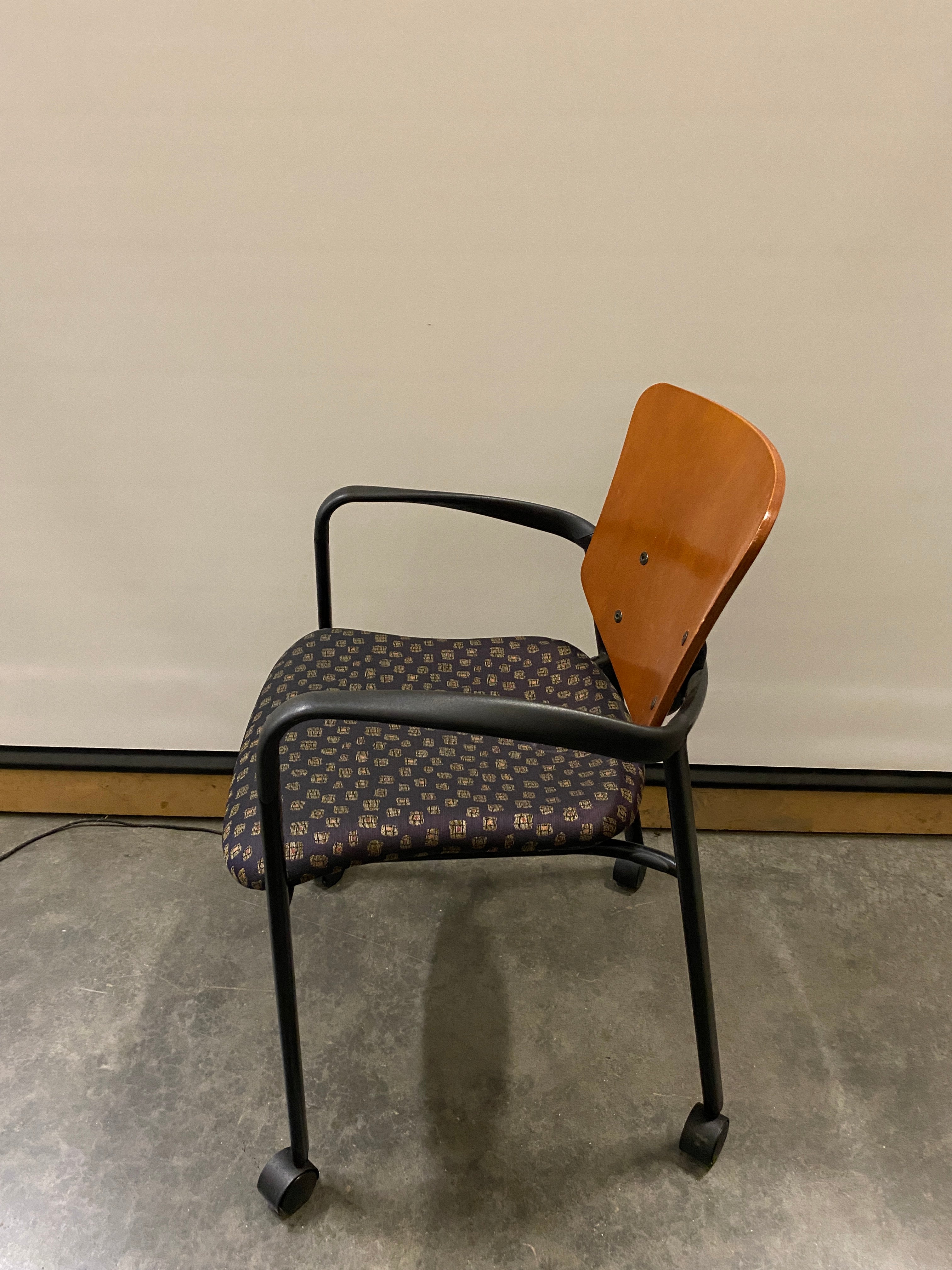 Haworth Brown Improv Seats On Wheels