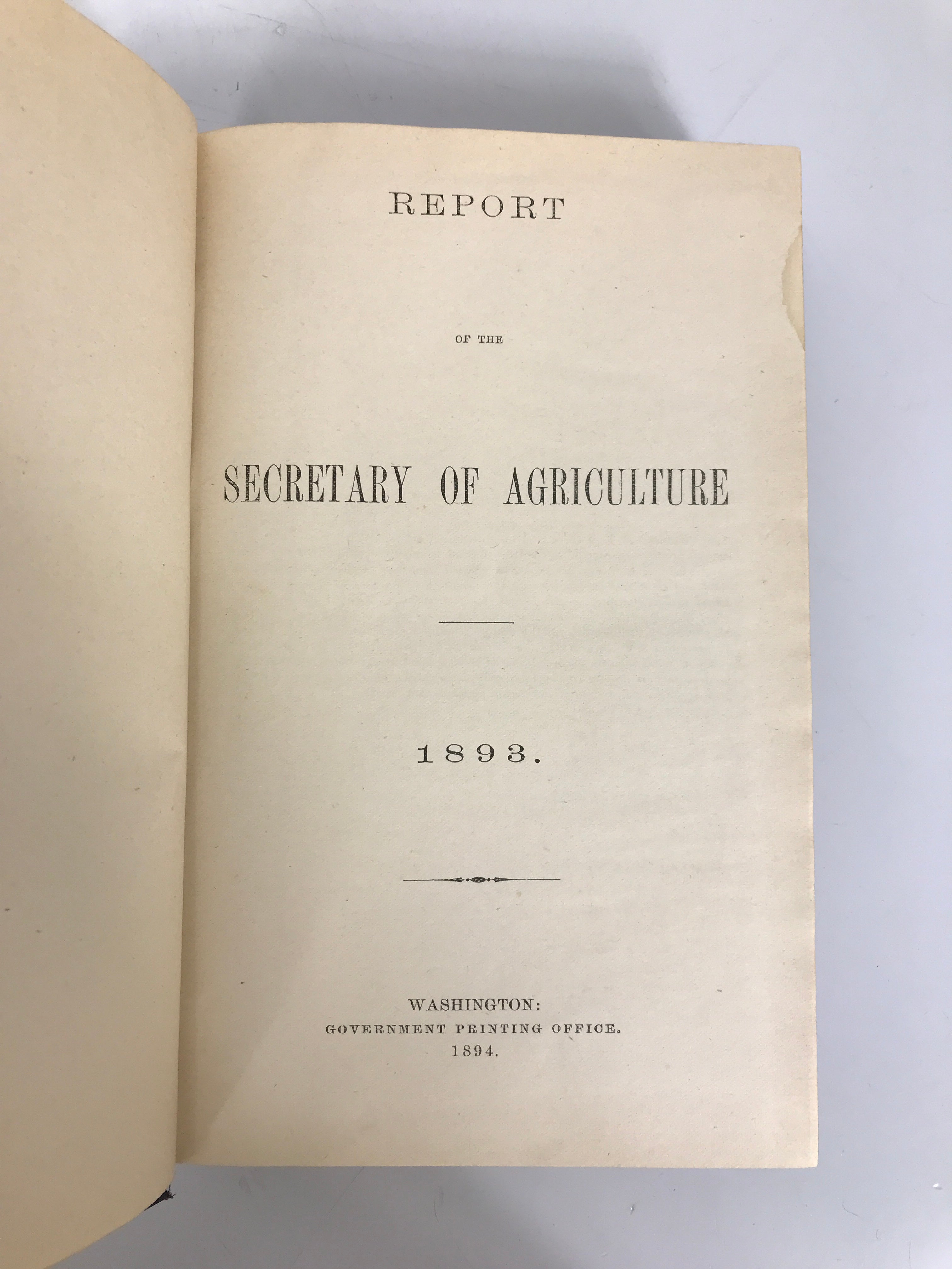 Report of the Secretary of Agriculture 1893 HC With Color Plates