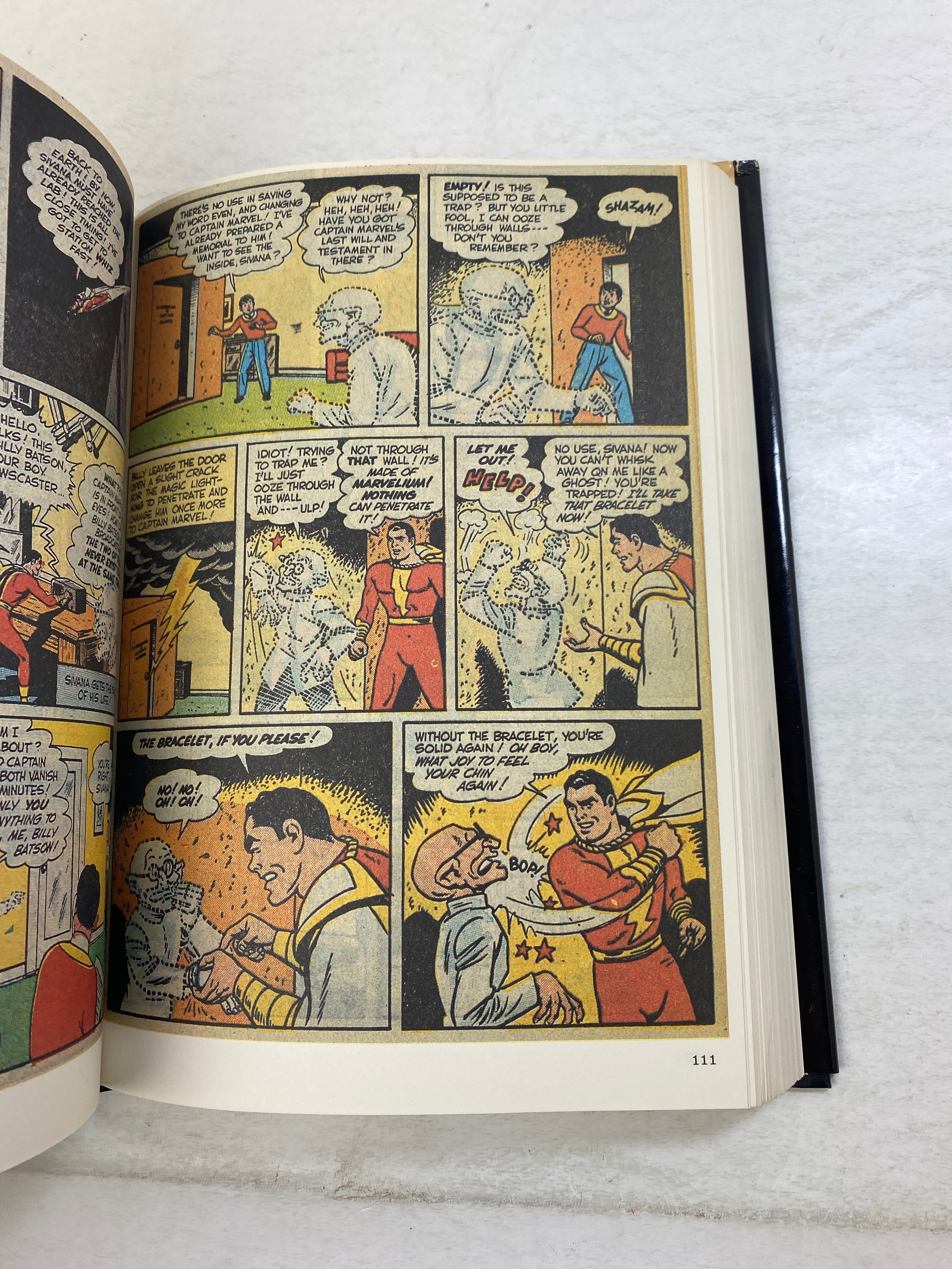 Smithsonian Book of Comic-Book Comics HCDJ 1981