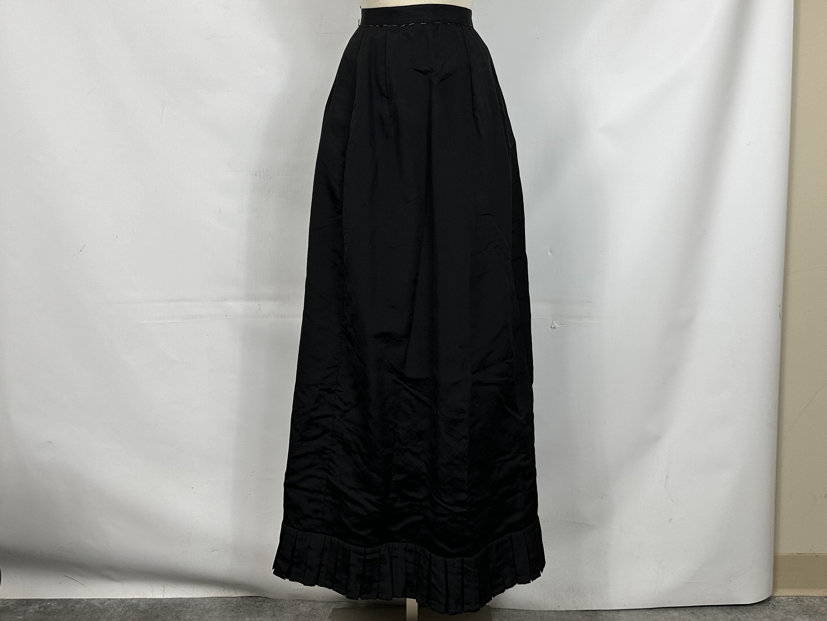 Antique Black Skirt