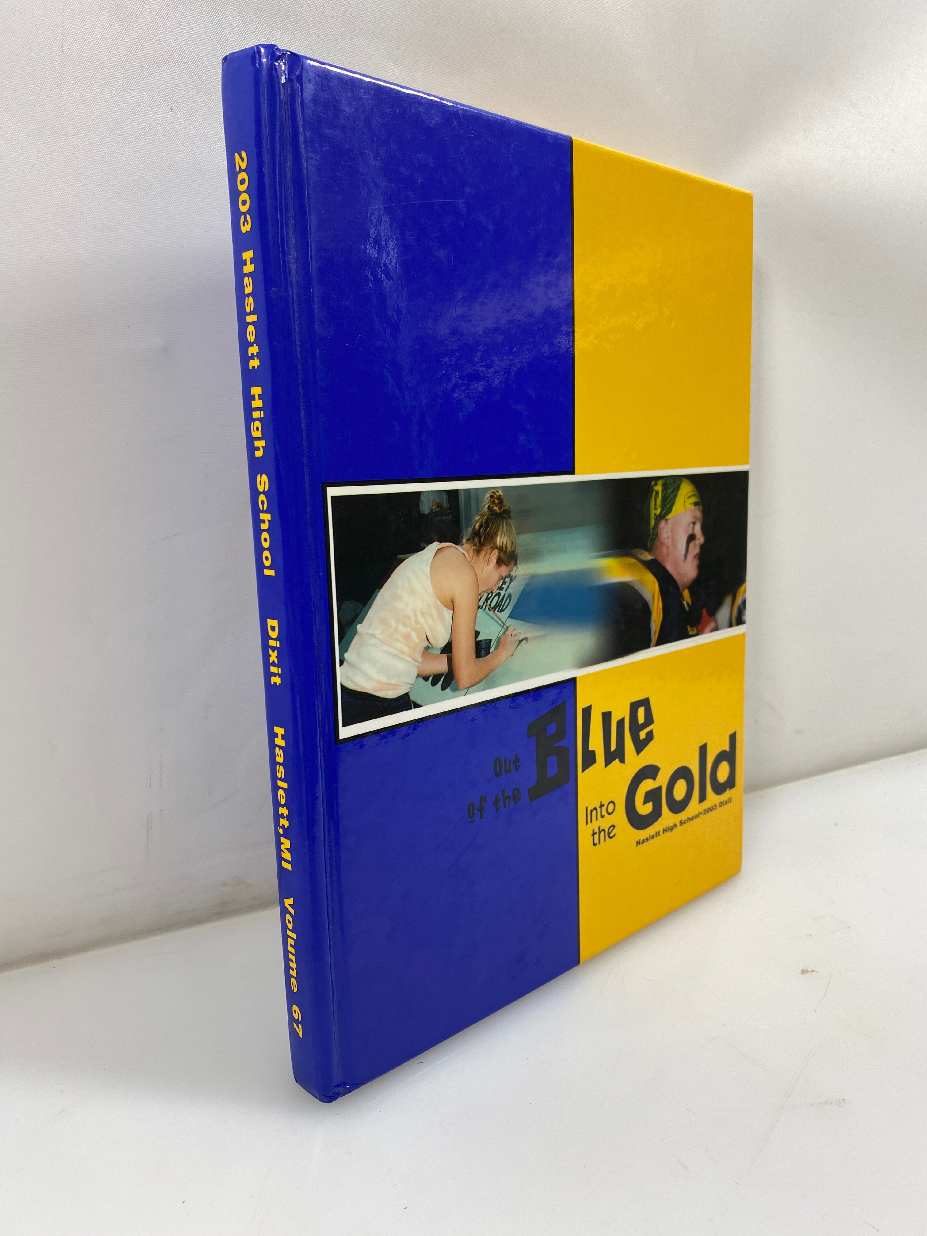 2003 Haslett High School "Dixit" Yearbook HC Haslett, MI