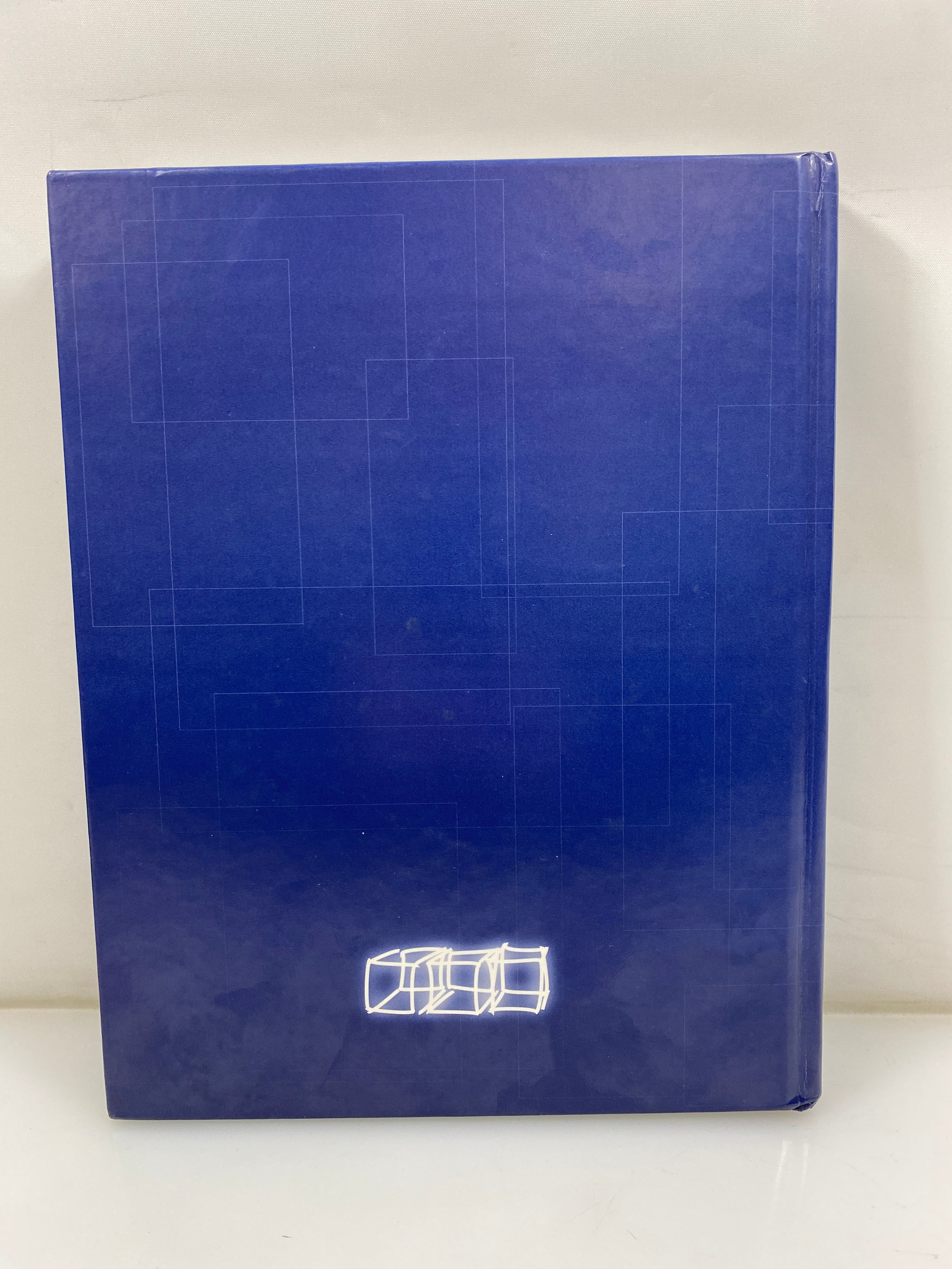 2004 Haslett High School "Dixit" Yearbook HC Haslett, MI