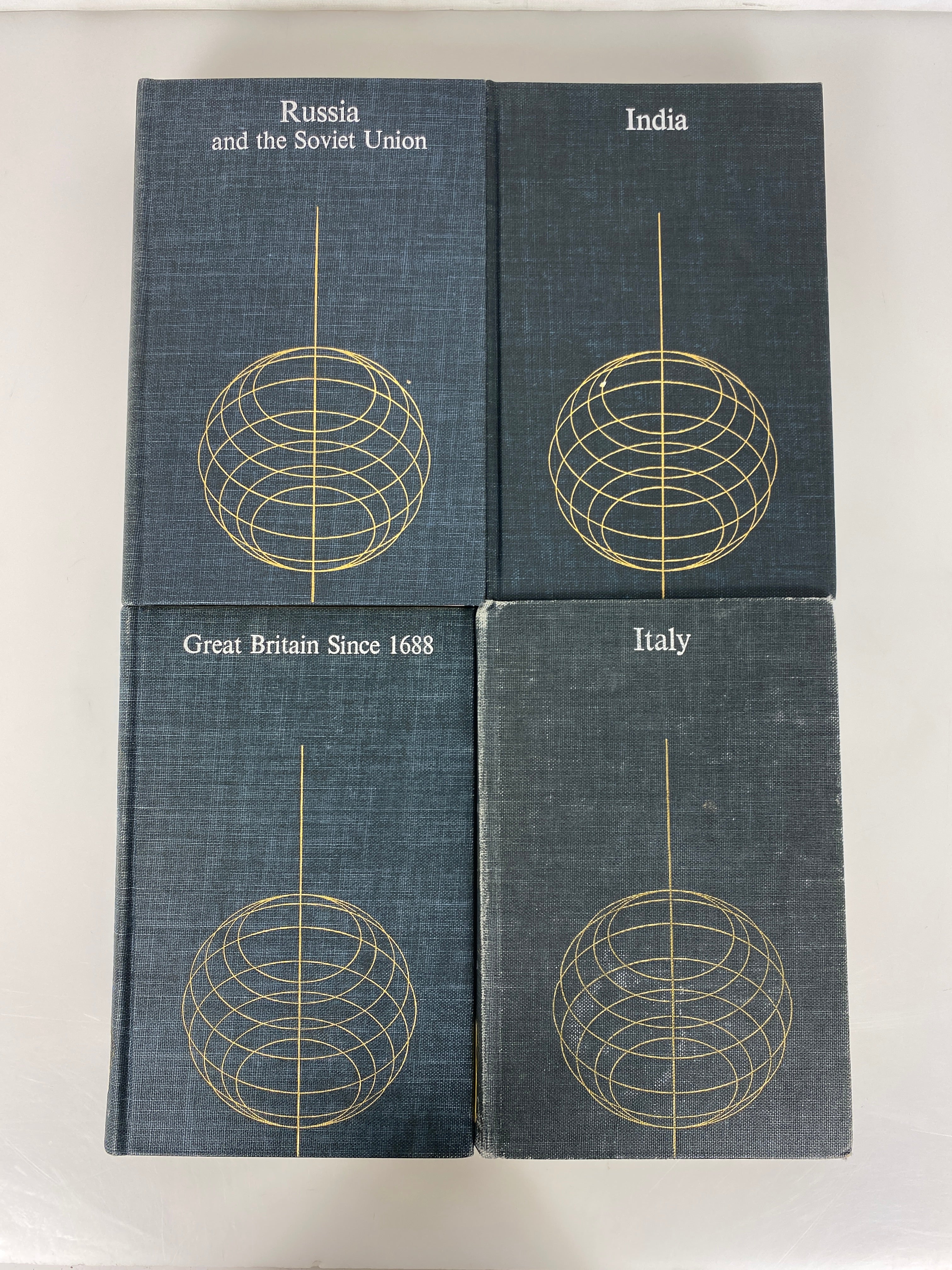 4 Vols: U of M History of the Modern World Italy/Russia/India/Great Britain HC