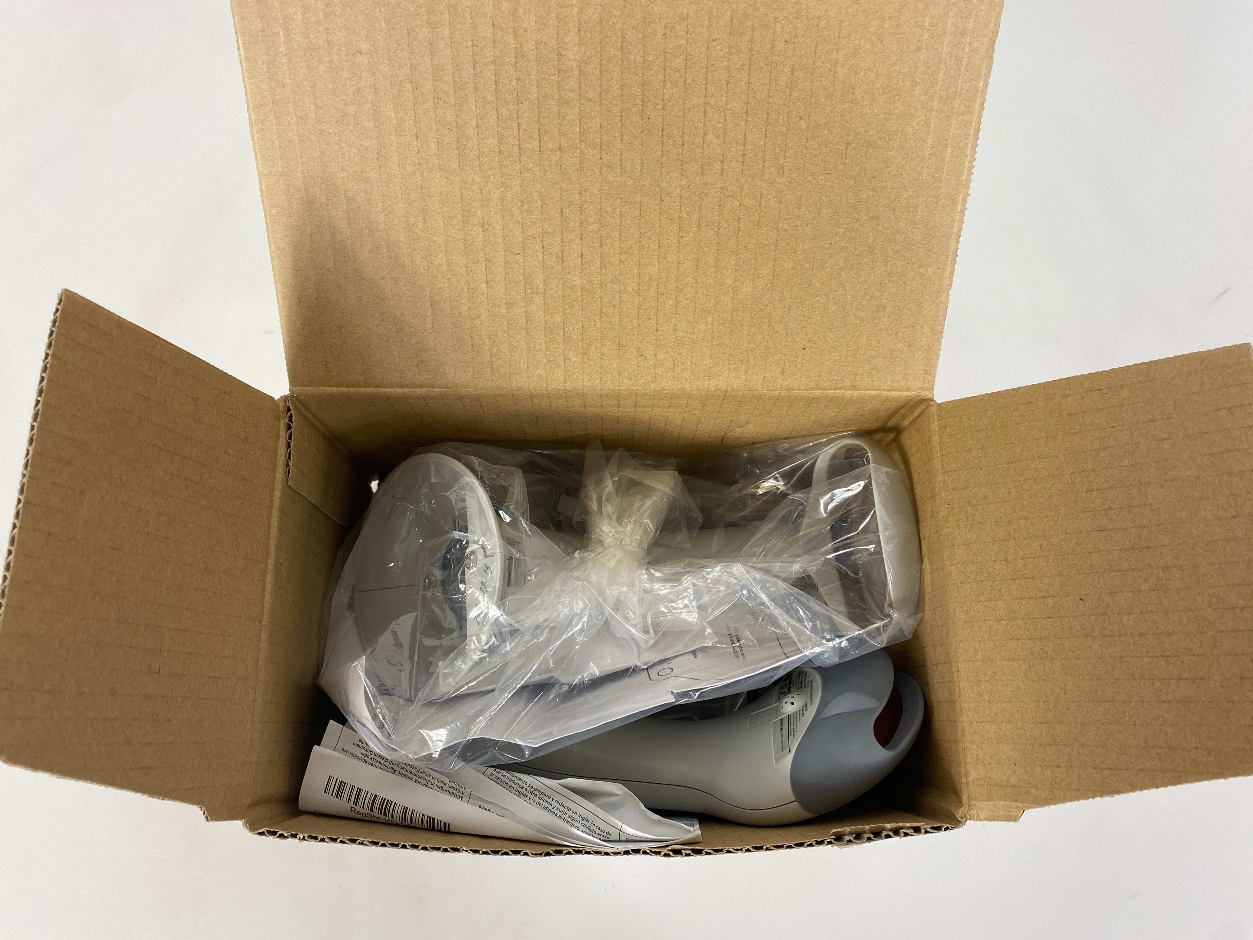 Honeywell MS9500 Series Voyager Handheld Barcode Scanner with Stand
