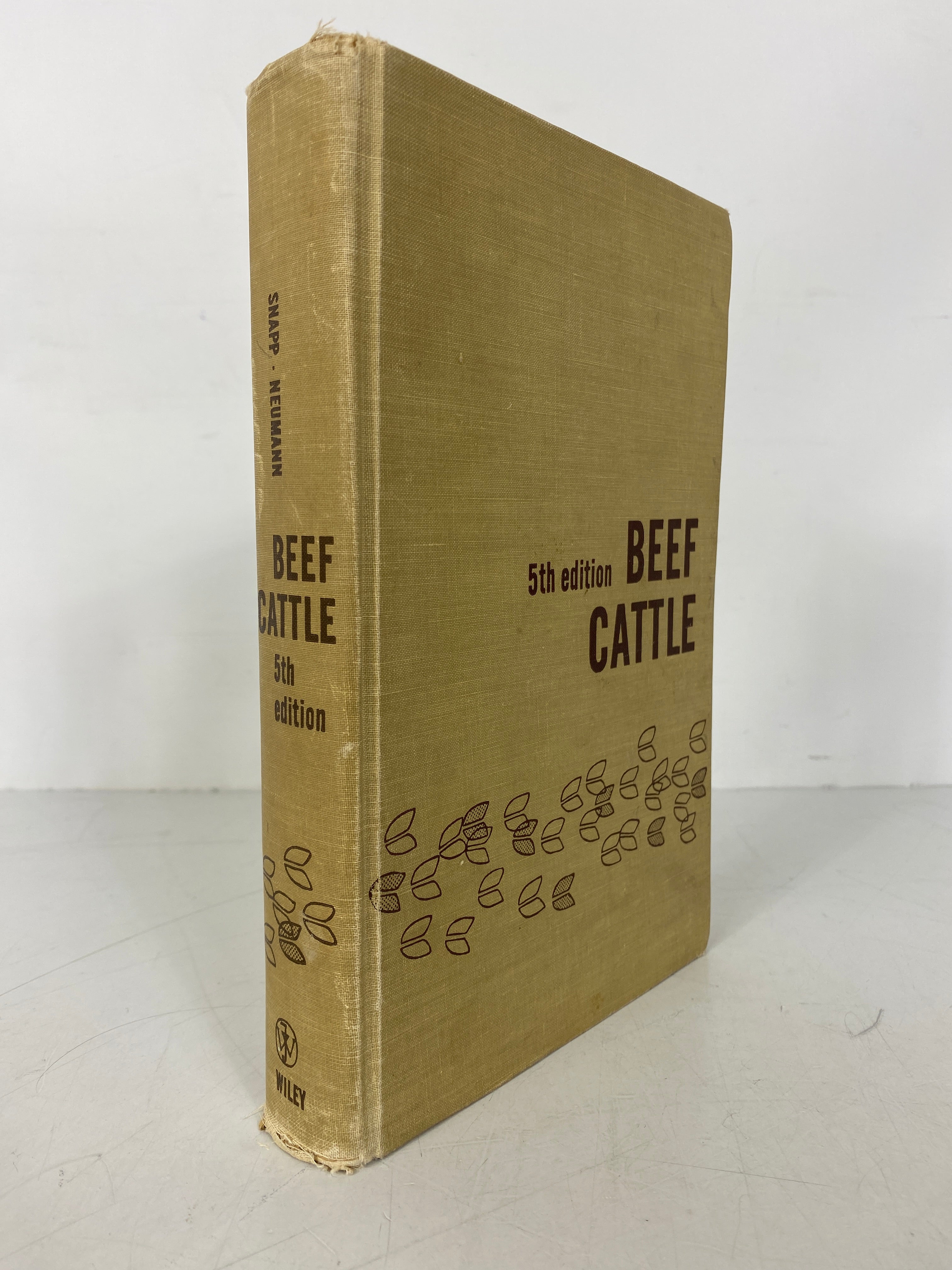 2 Vols: The Marketing of Livestock and Meat/Beef Cattle 1960-61 Vintage HC