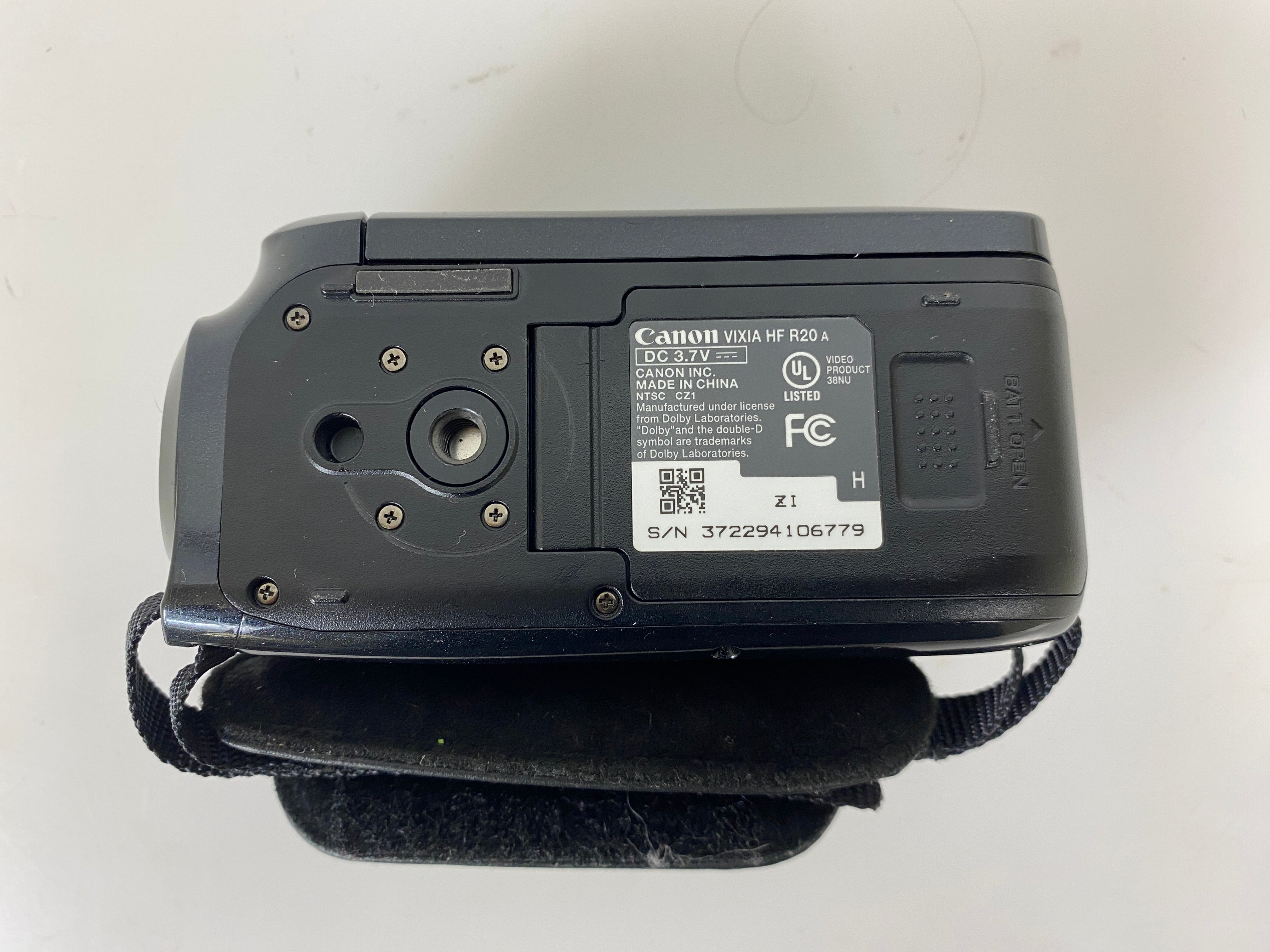 Canon VIXIA HF R20 Flash Memory Camcorder