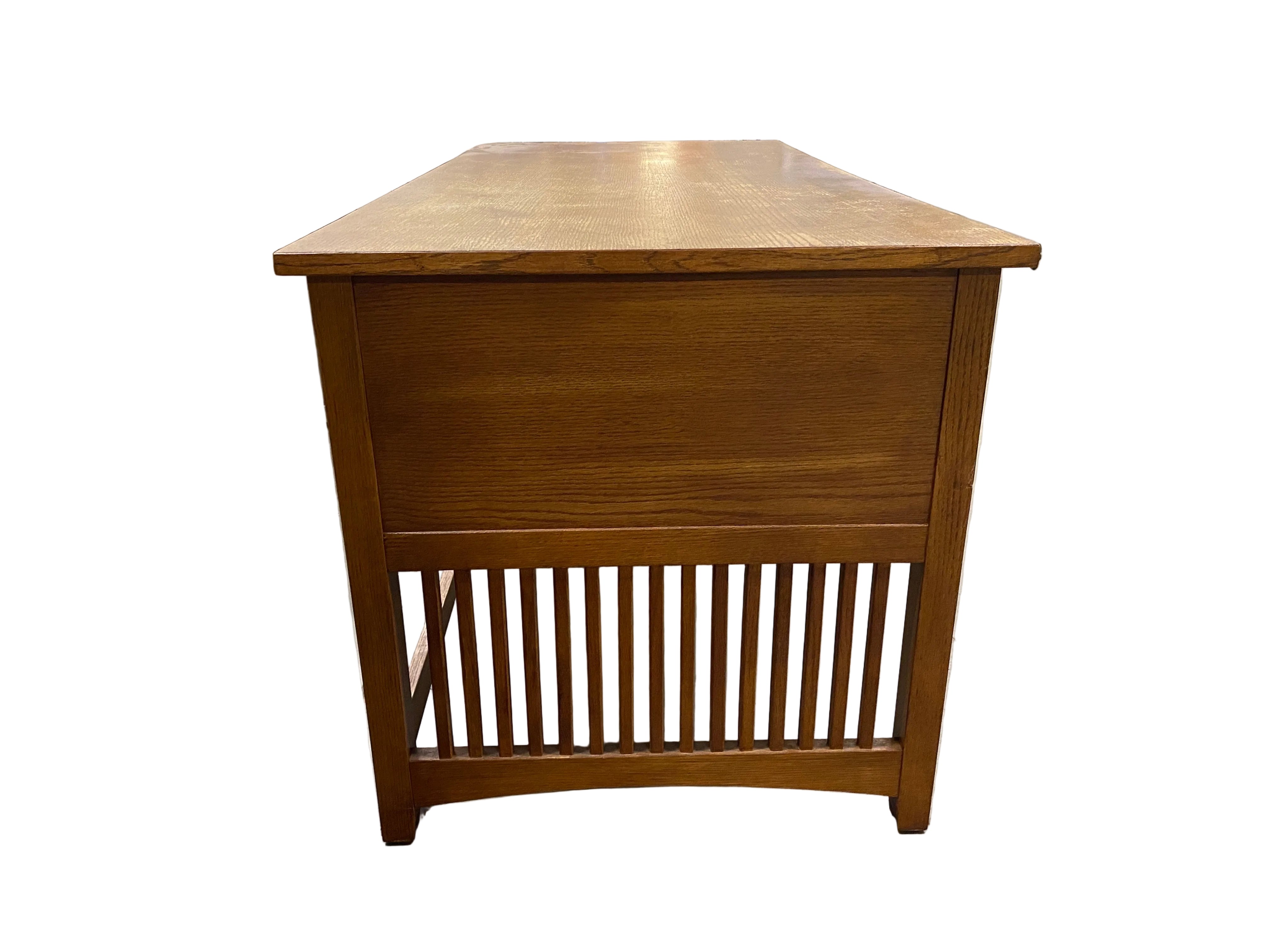 Wynwood Executive Wooden Desk