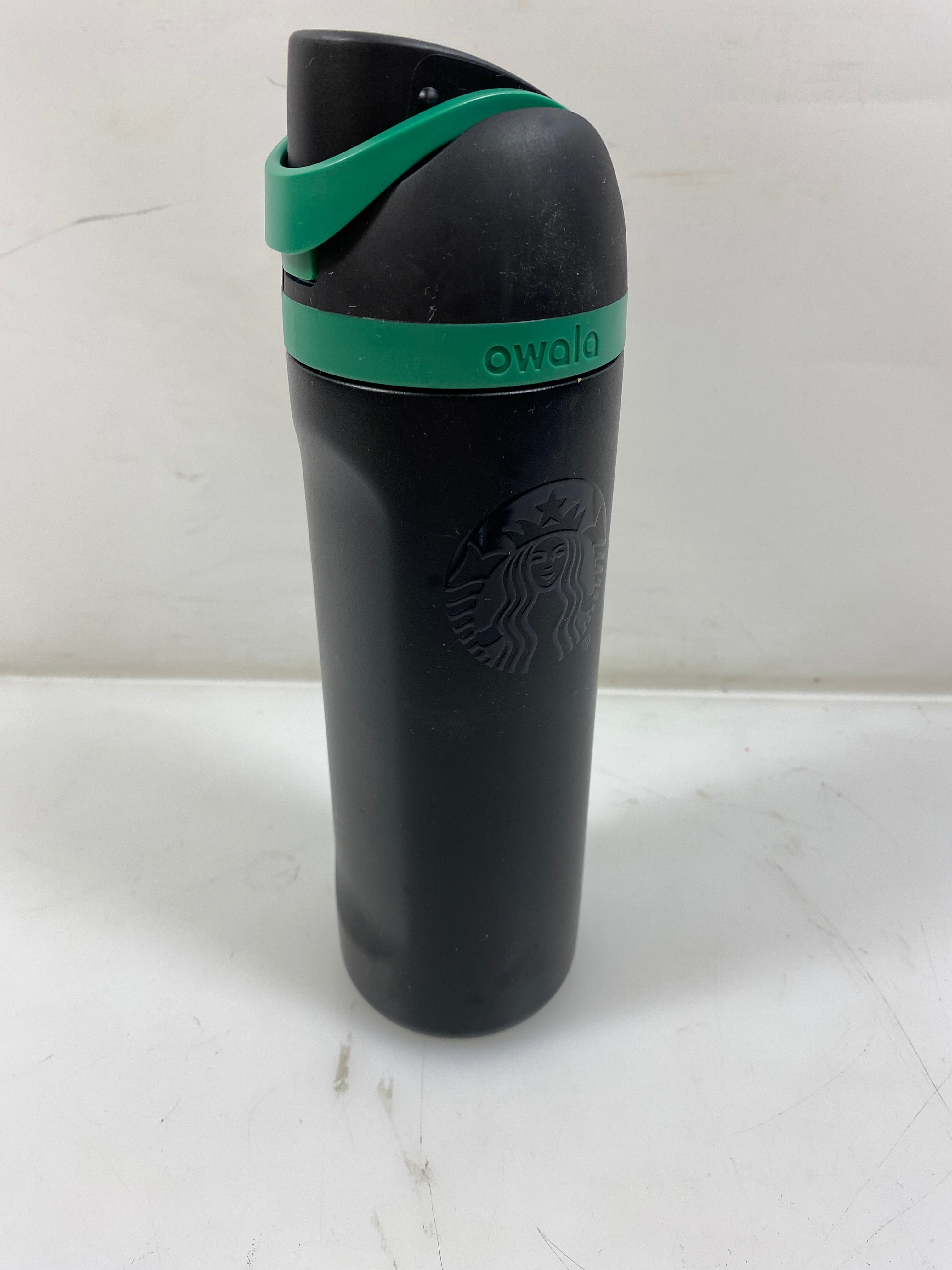 Owala Starbucks Free Sip Water Bottle 24oz