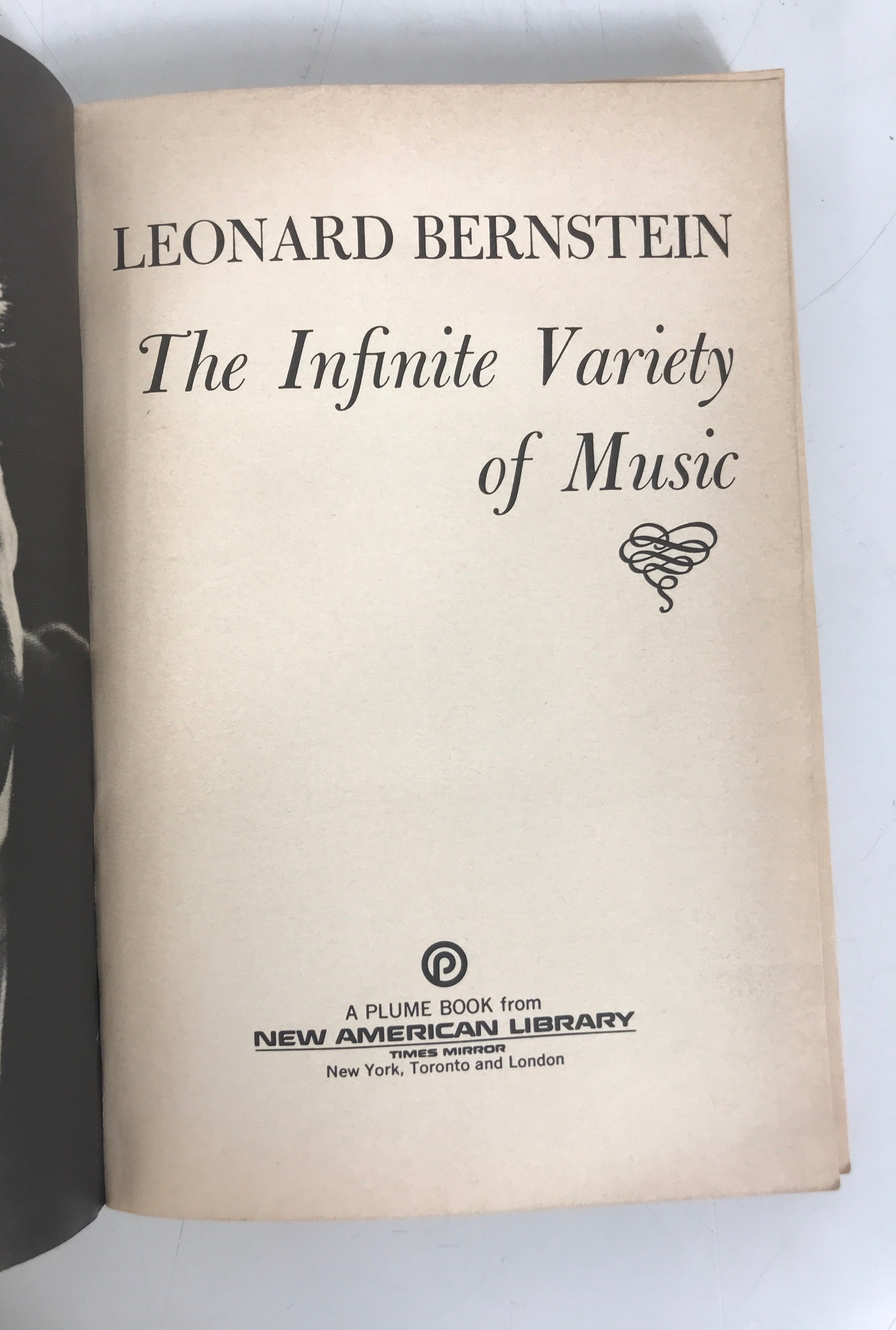 2 Vols Leonard Bernstein: The Joy of Music/The Infinite Variety of Music 1959-66