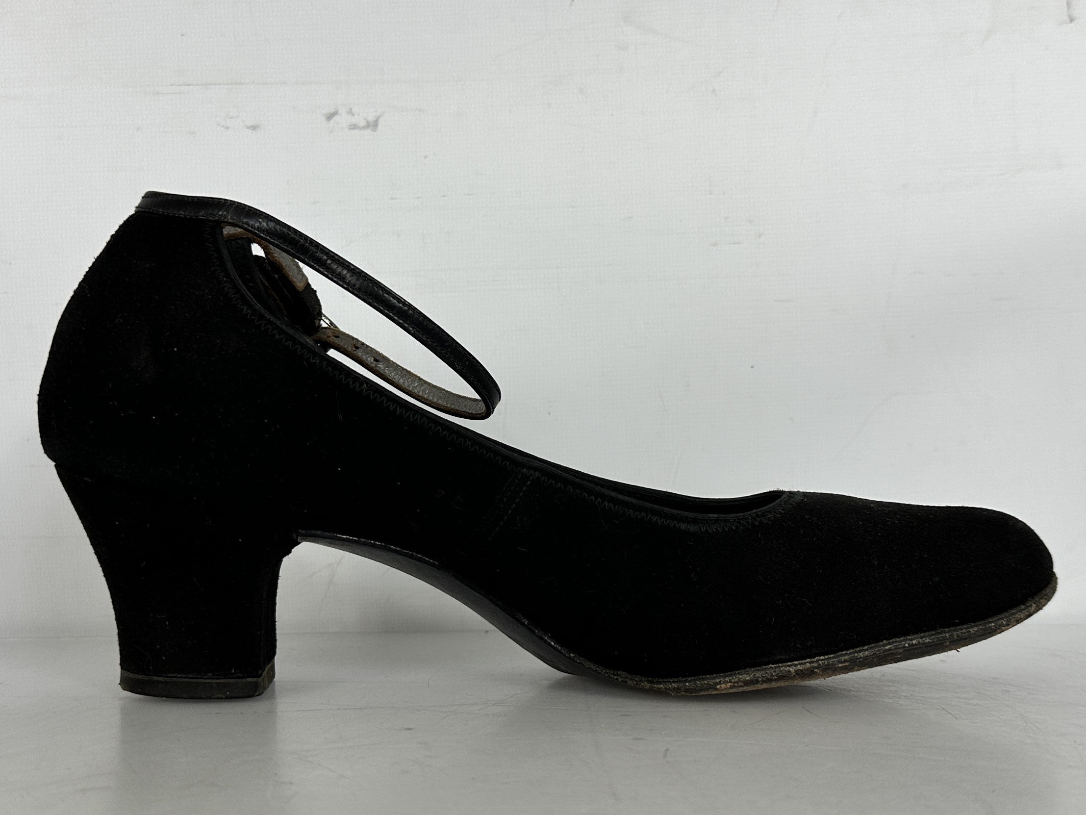 Vintage Black Town & Country Shoes Women's Size 8.5AAA