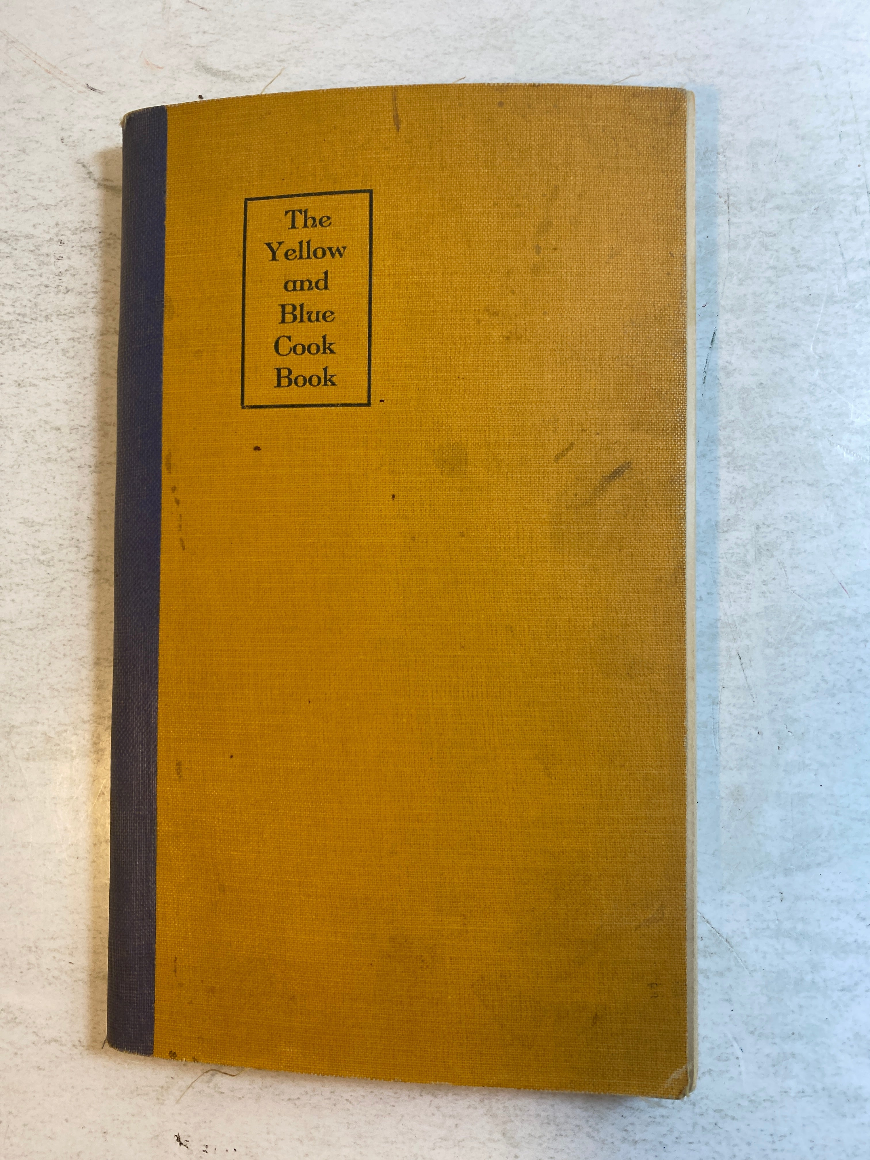 The Yellow and Blue Cook Book 1923 SC