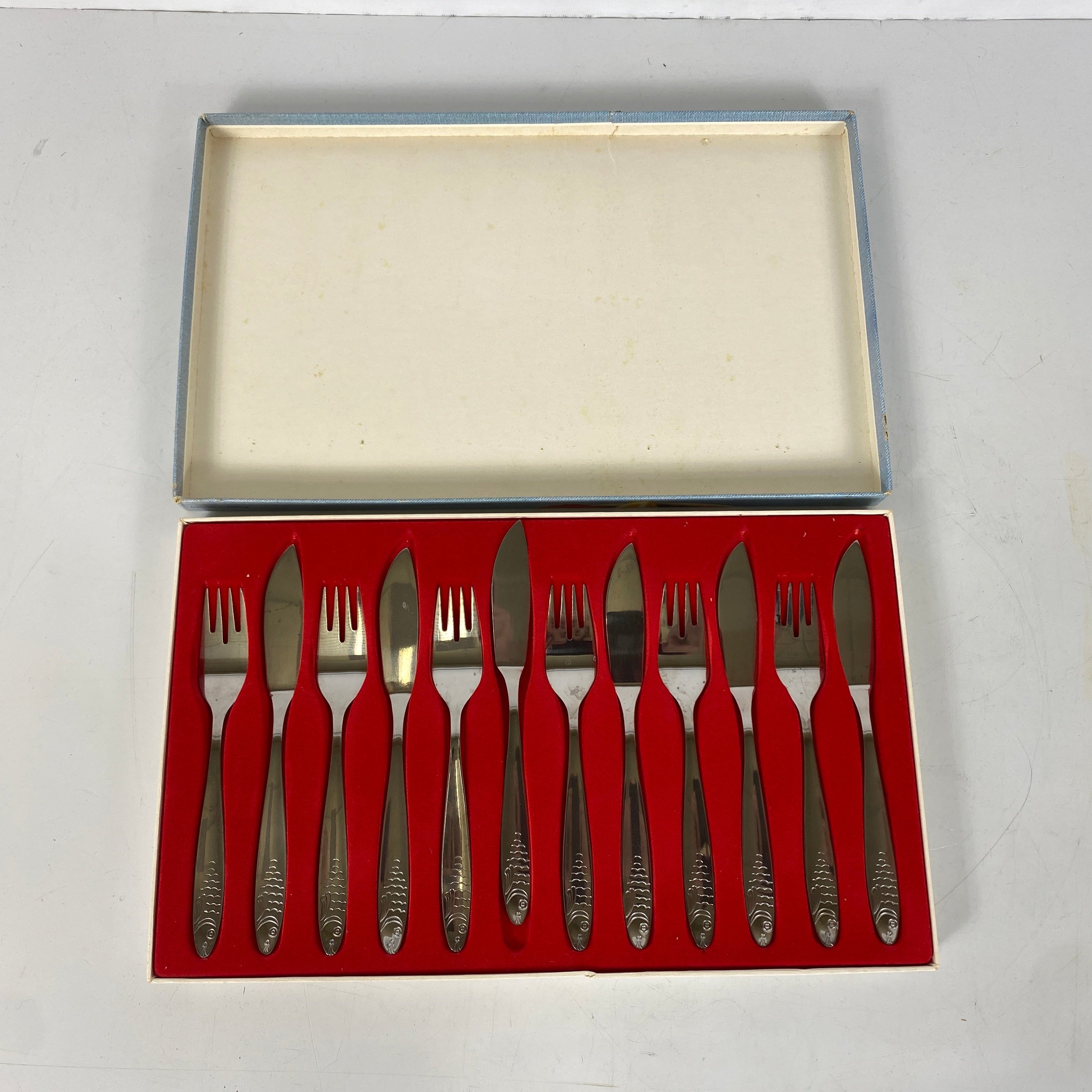 Vintage WMF "Fischbestecke" 12 Piece Set 6 Forks 6 Knives