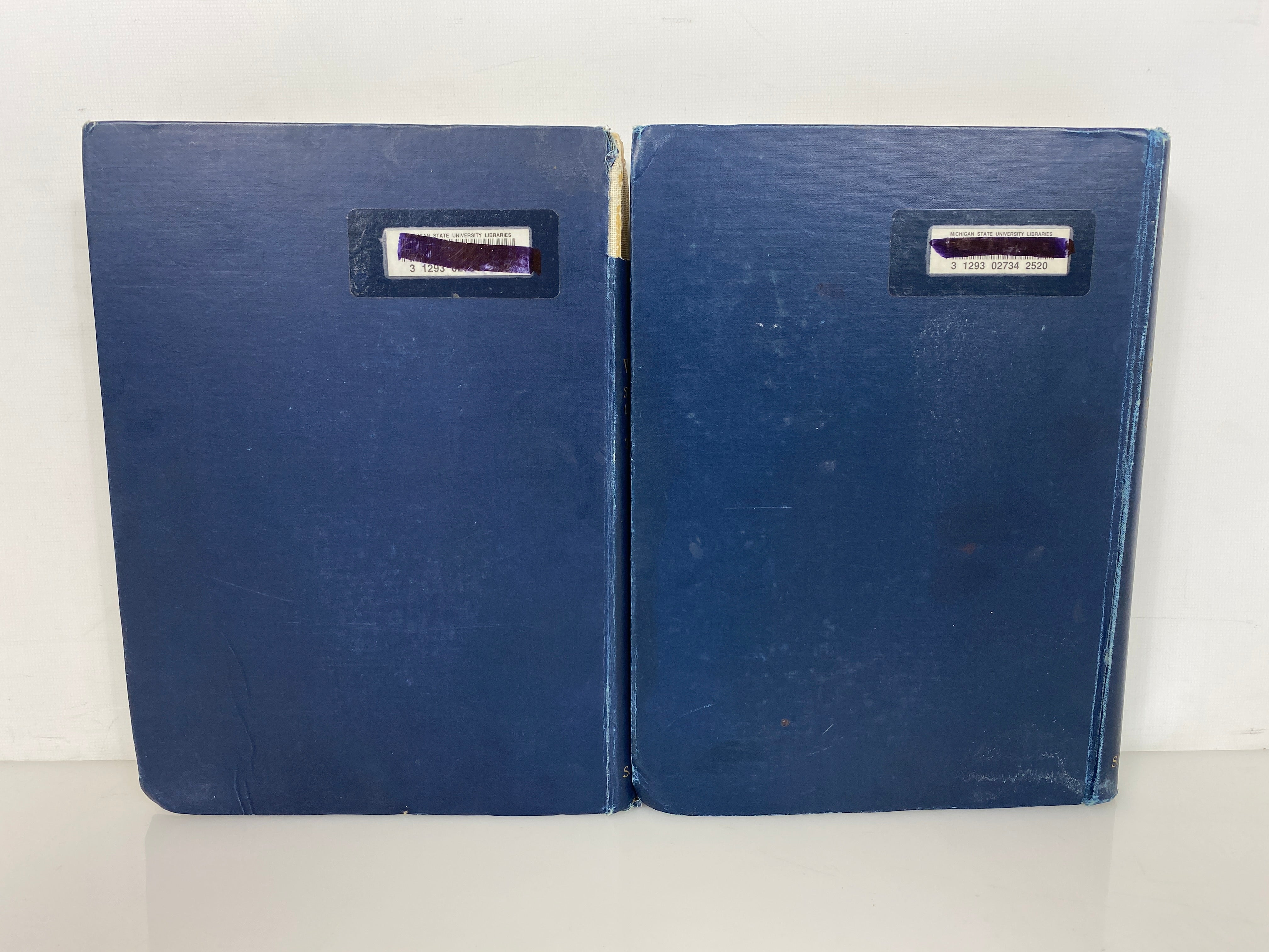 2 Antique Volumes: The Royal Navy A History (I and VII) 1897-1903 Ex-Library