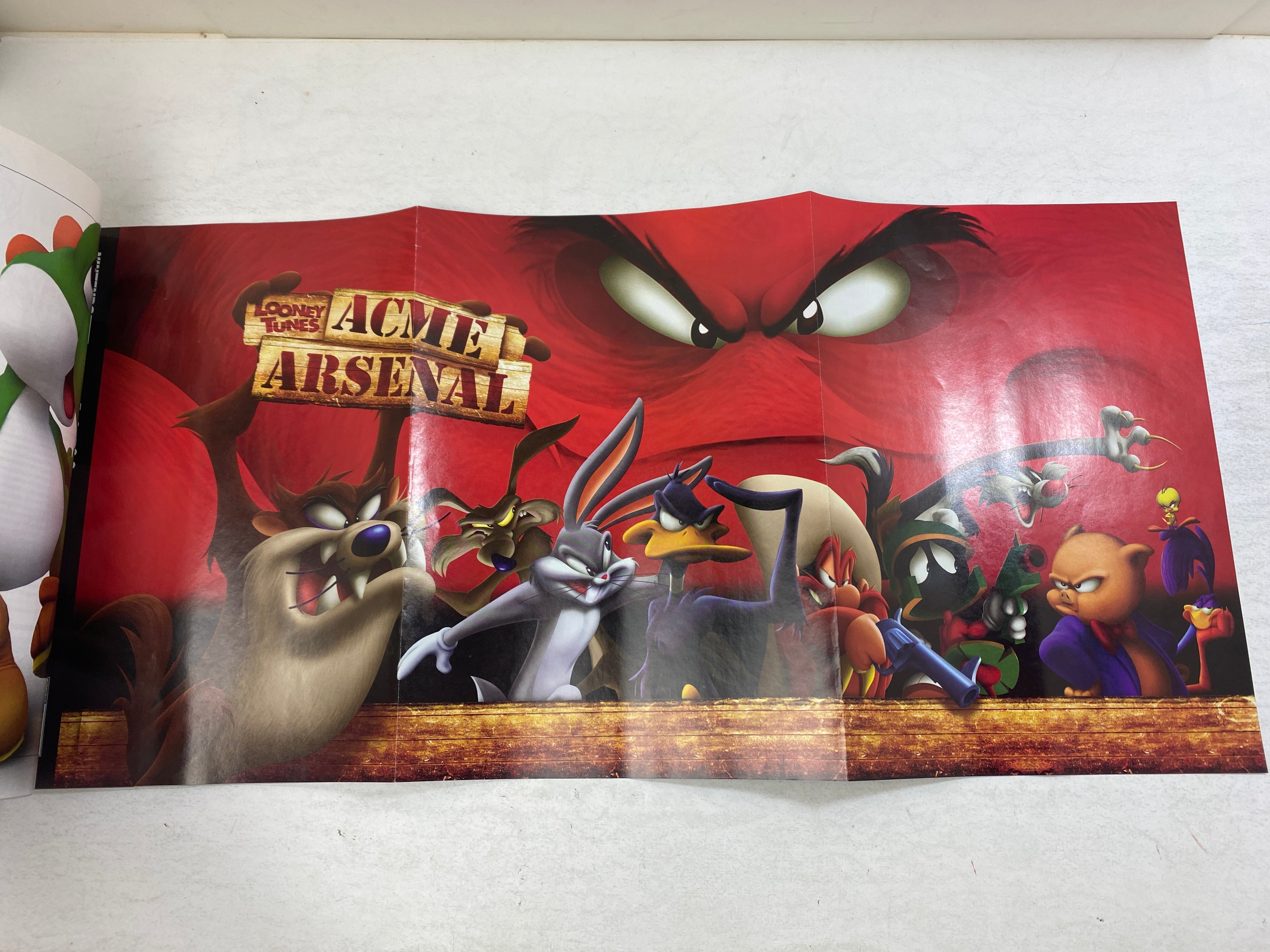Nintendo Power Magazine Vol 220 October 2007 w/Looney Toons poster