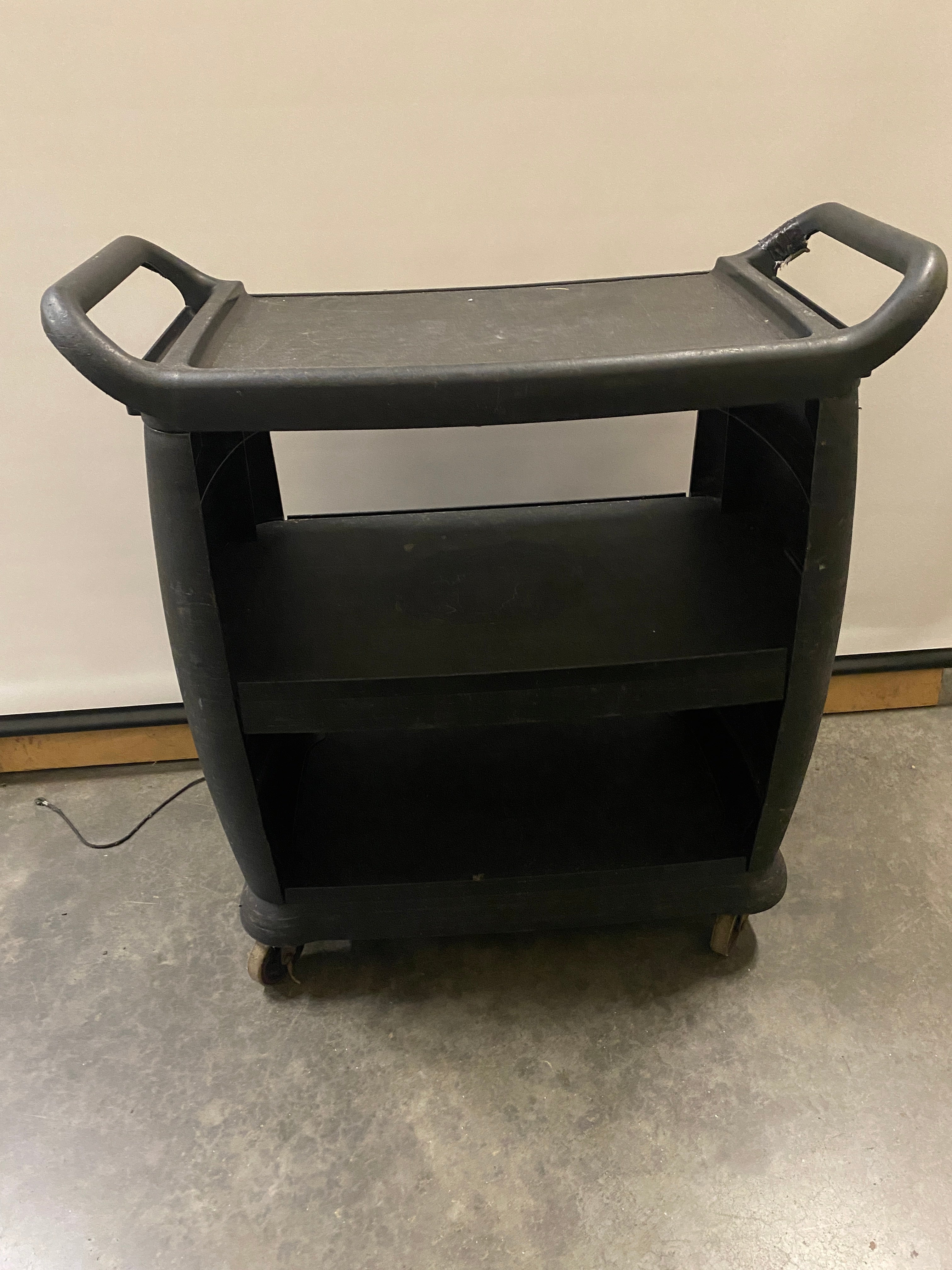 Carlisle Polymer 3 Tier Bus Cart
