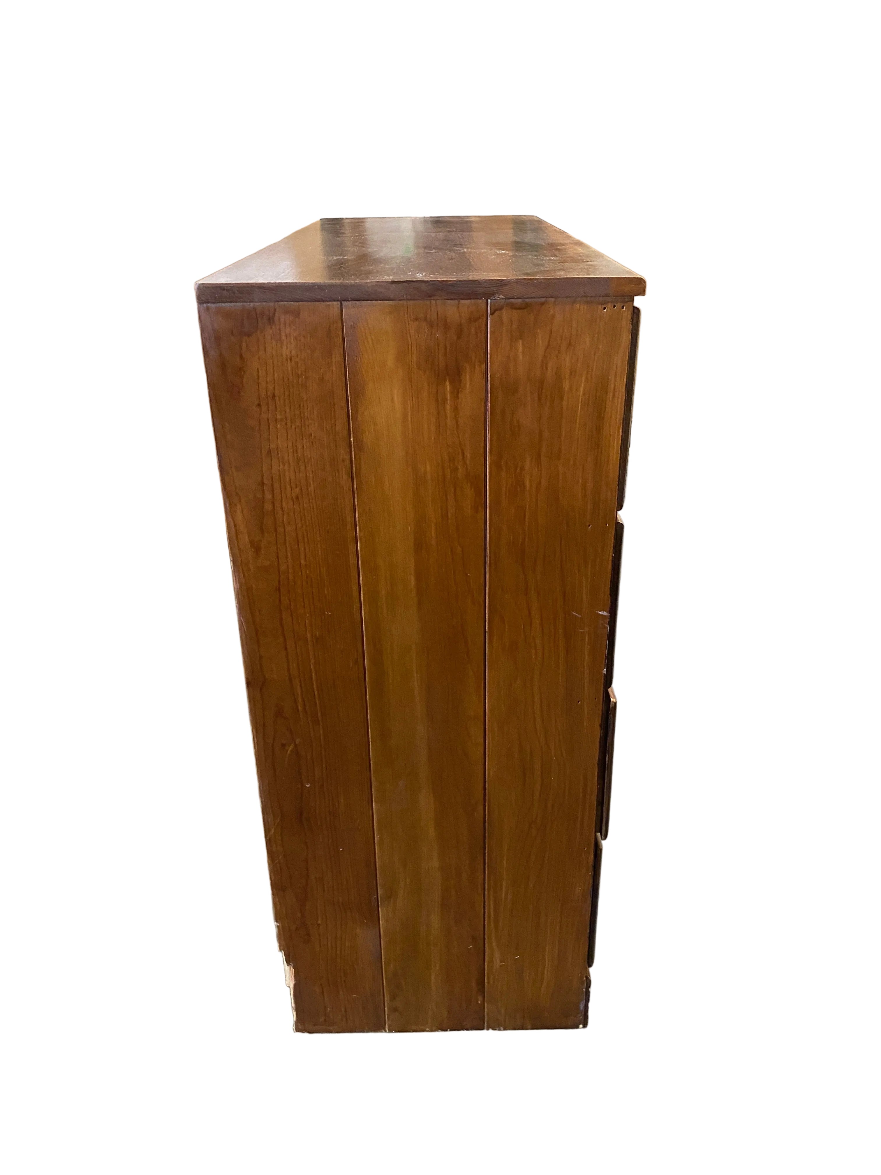 Light Wooden 9 Drawer Dresser