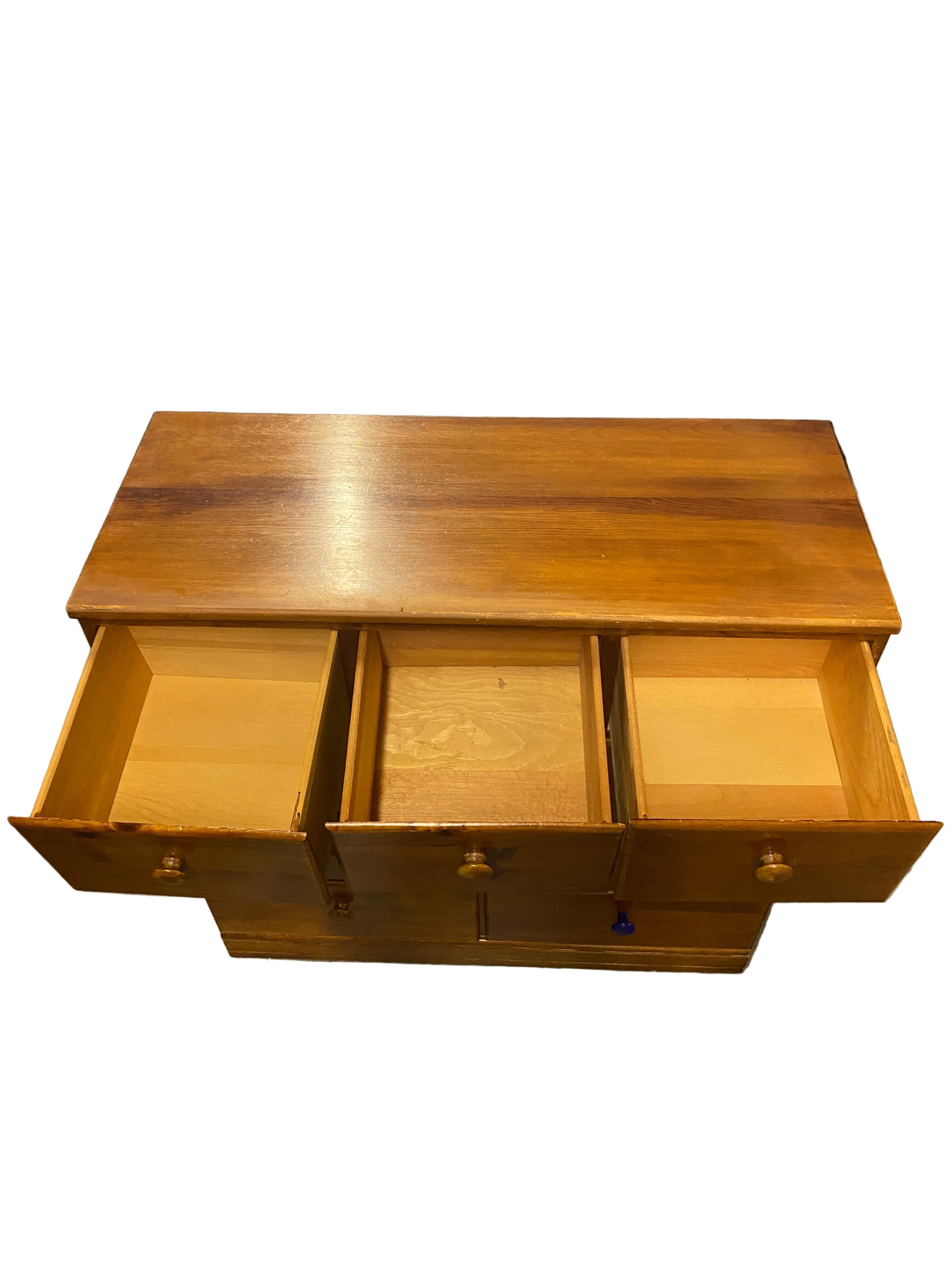 Light Wooden 9 Drawer Dresser