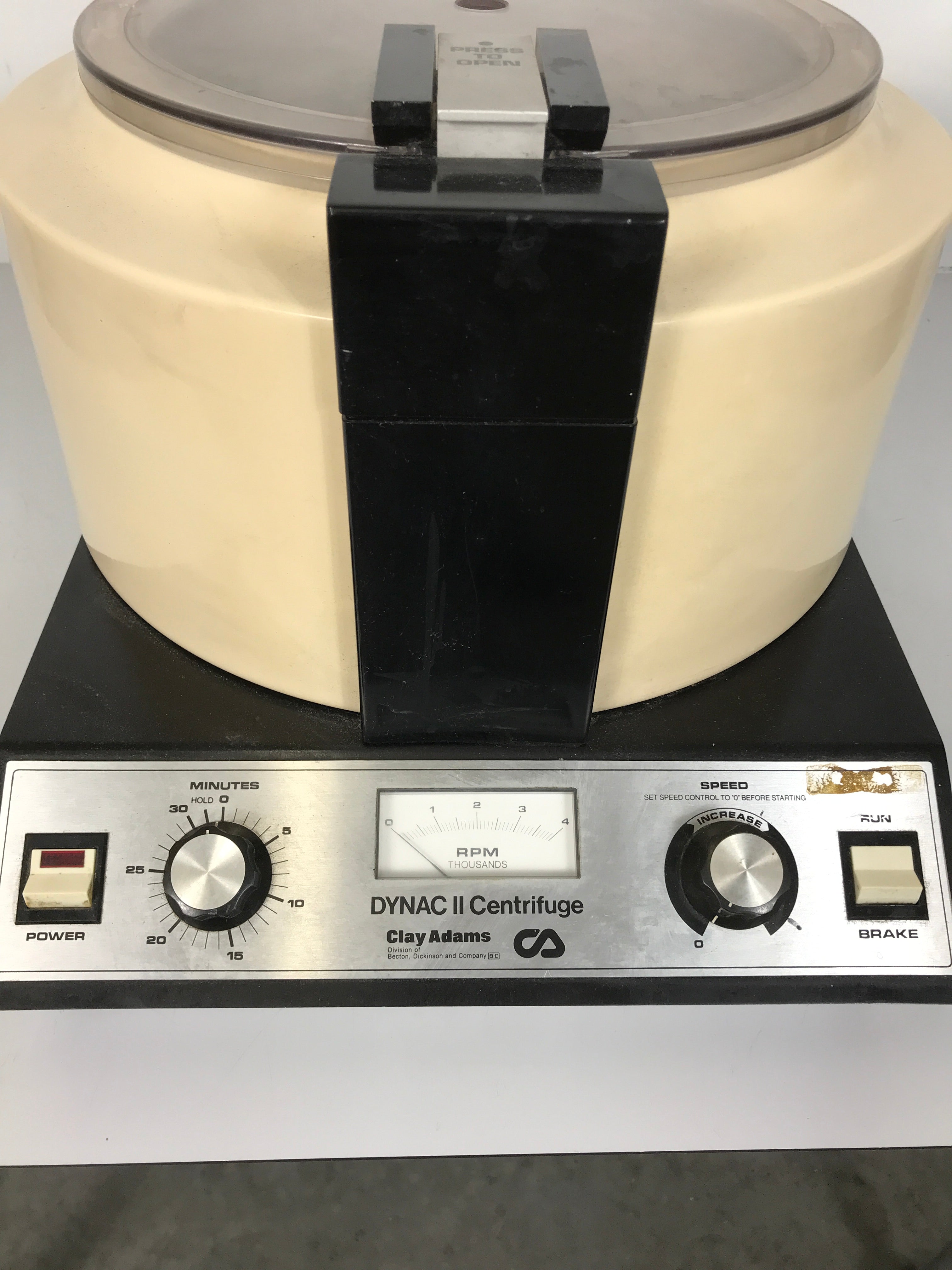 Clay Adams DYNAC II Centrifuge *For Parts or Repair*