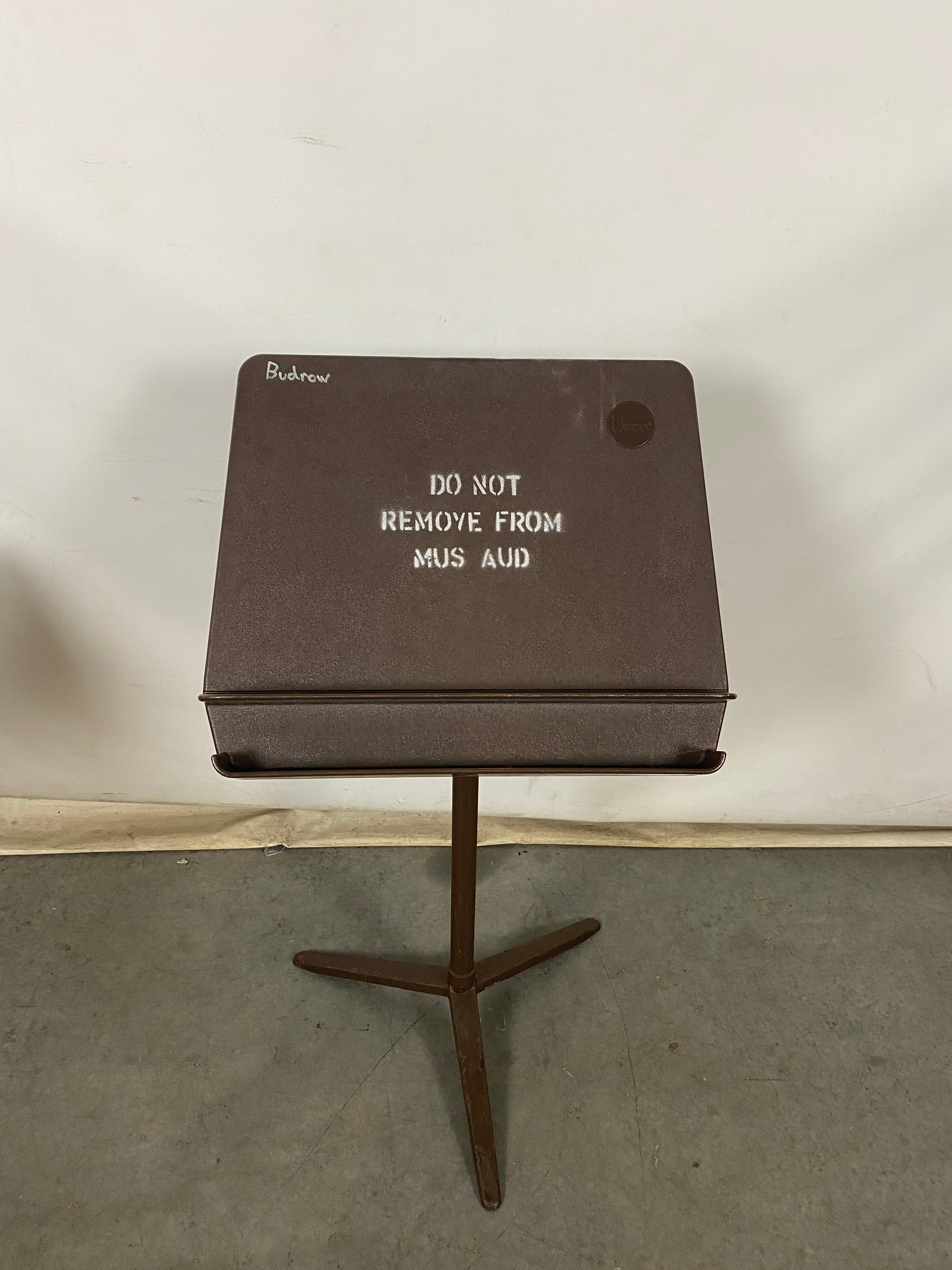 Brown Wenger Music Stand