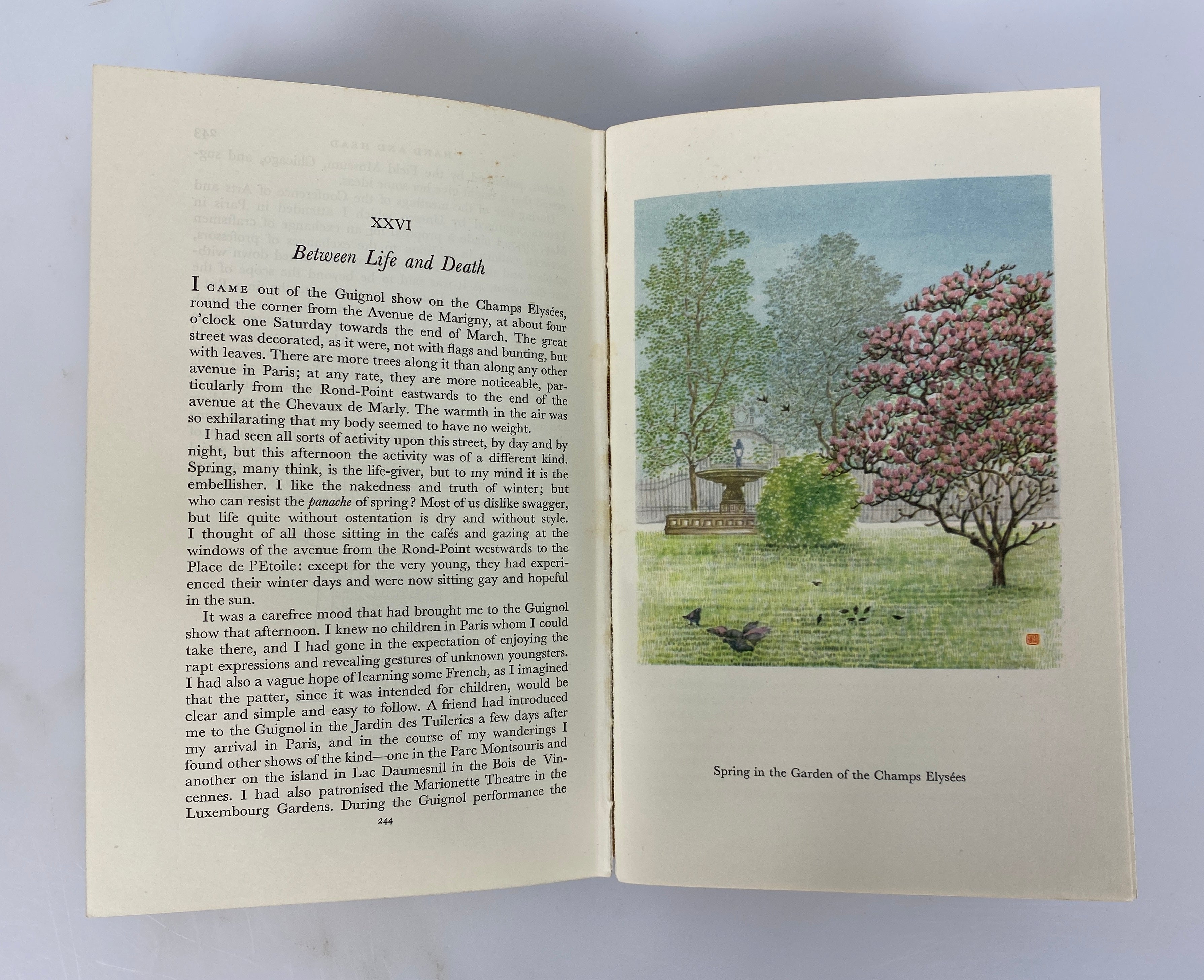 The Silent Traveller in Paris Written and Illustrated by Chiang Yee Vintage HC