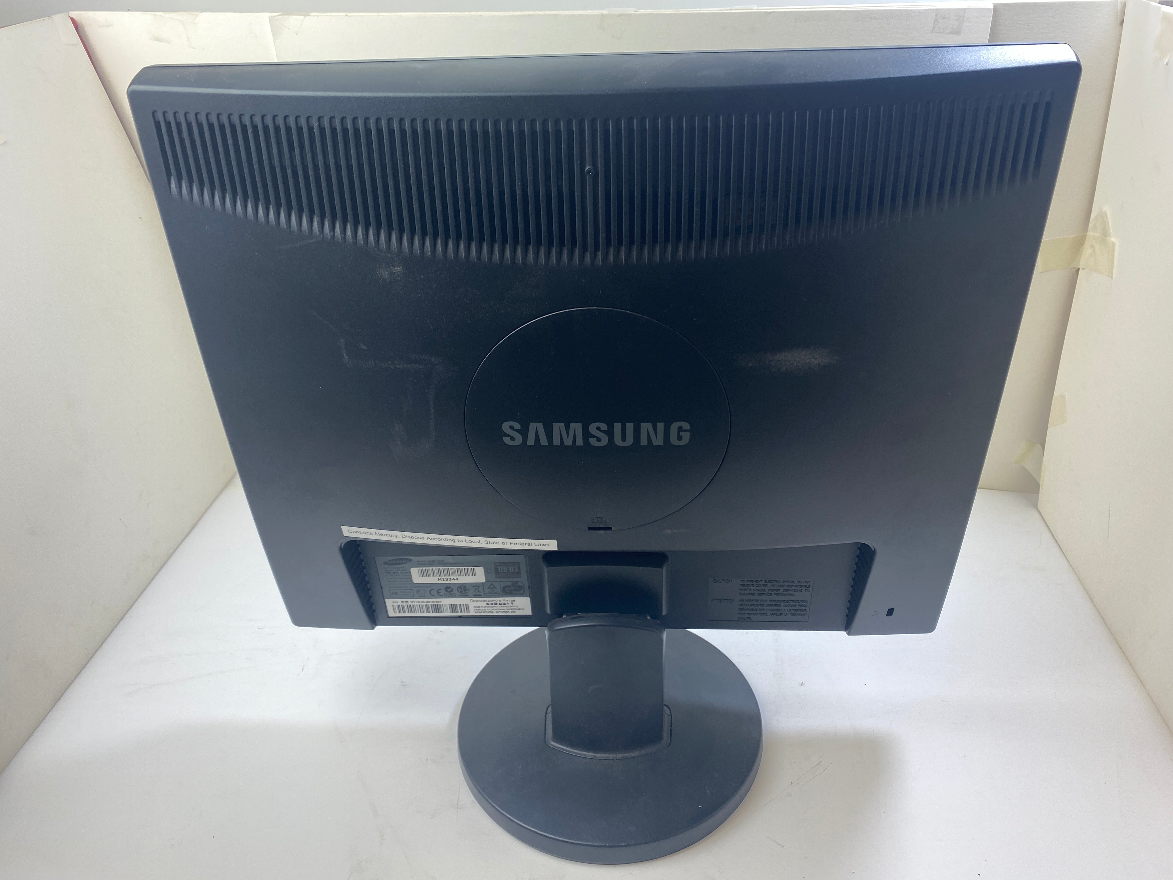 Samsung SyncMaster 943N 19" LCD Monitor