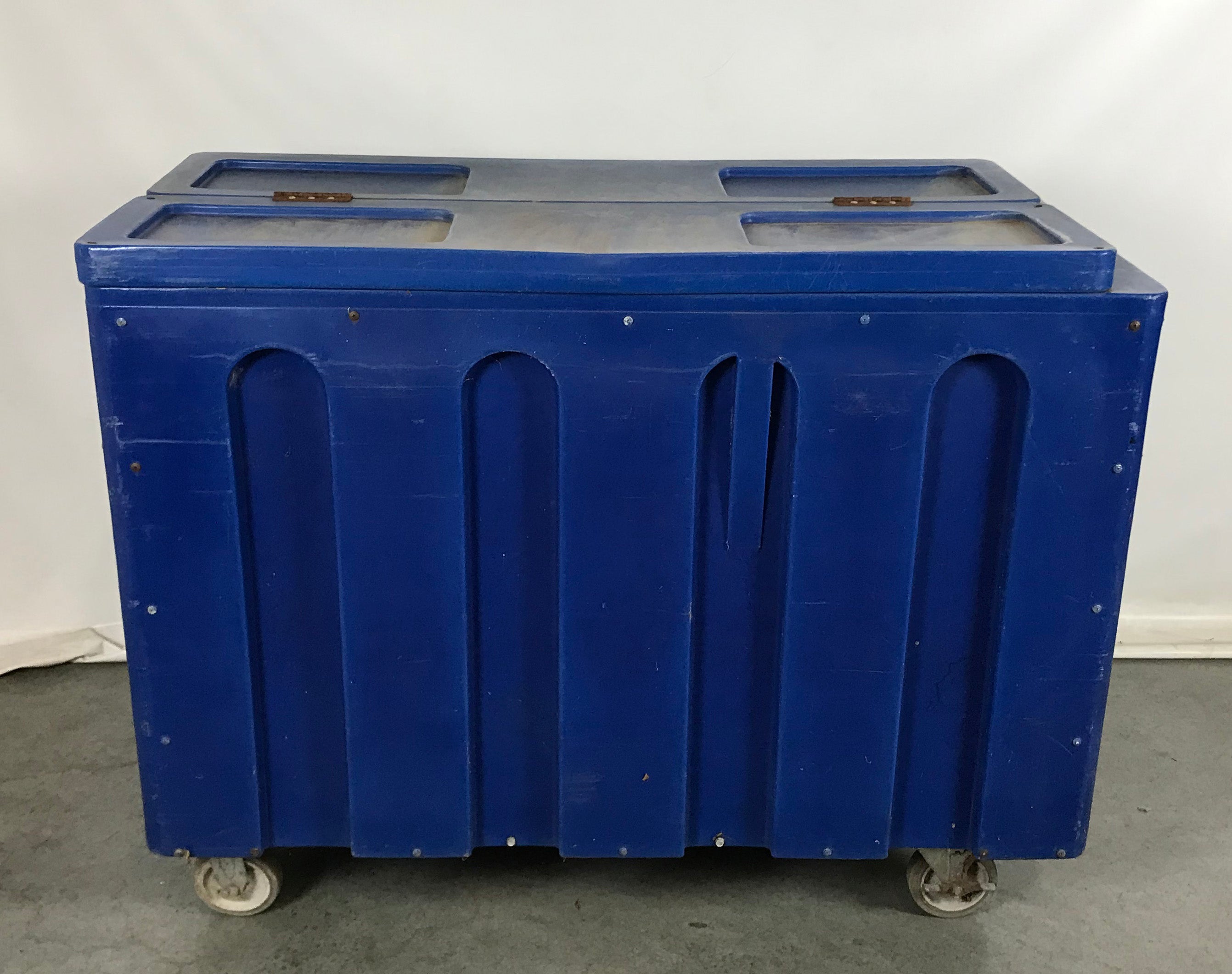 Iowa Rotocast Plastics Portable Ice Bin