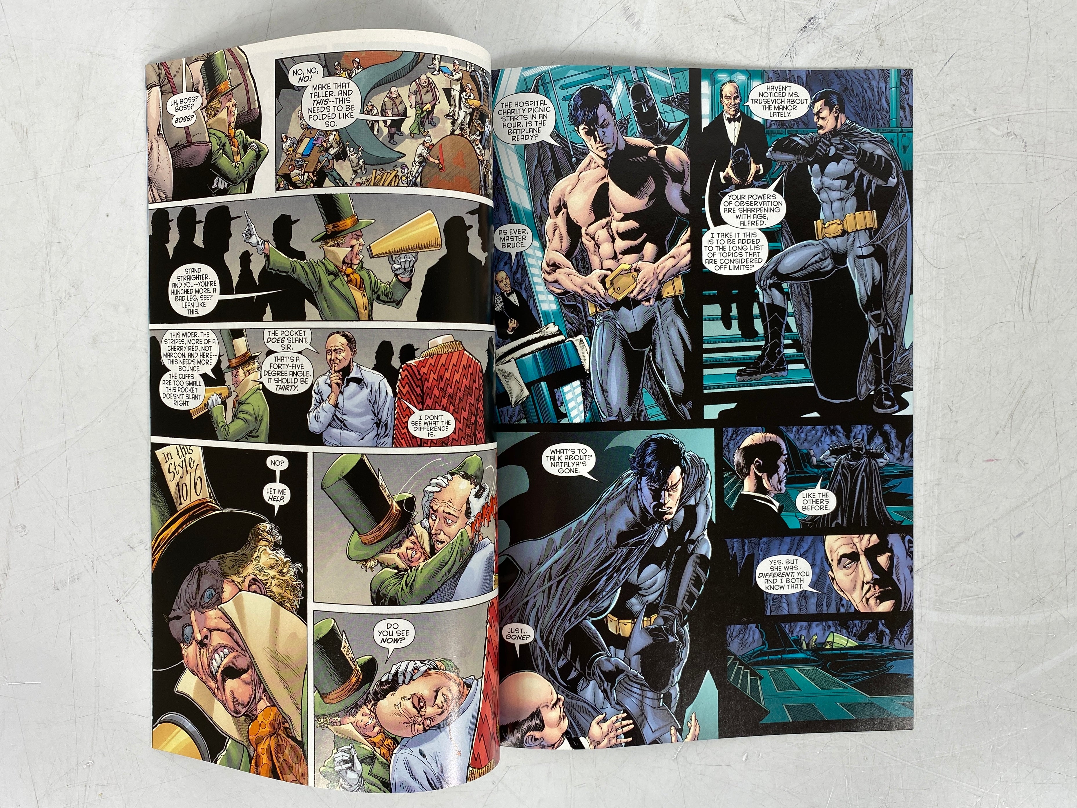 Lot of 32 Batman The Dark Knight (2011-2014)