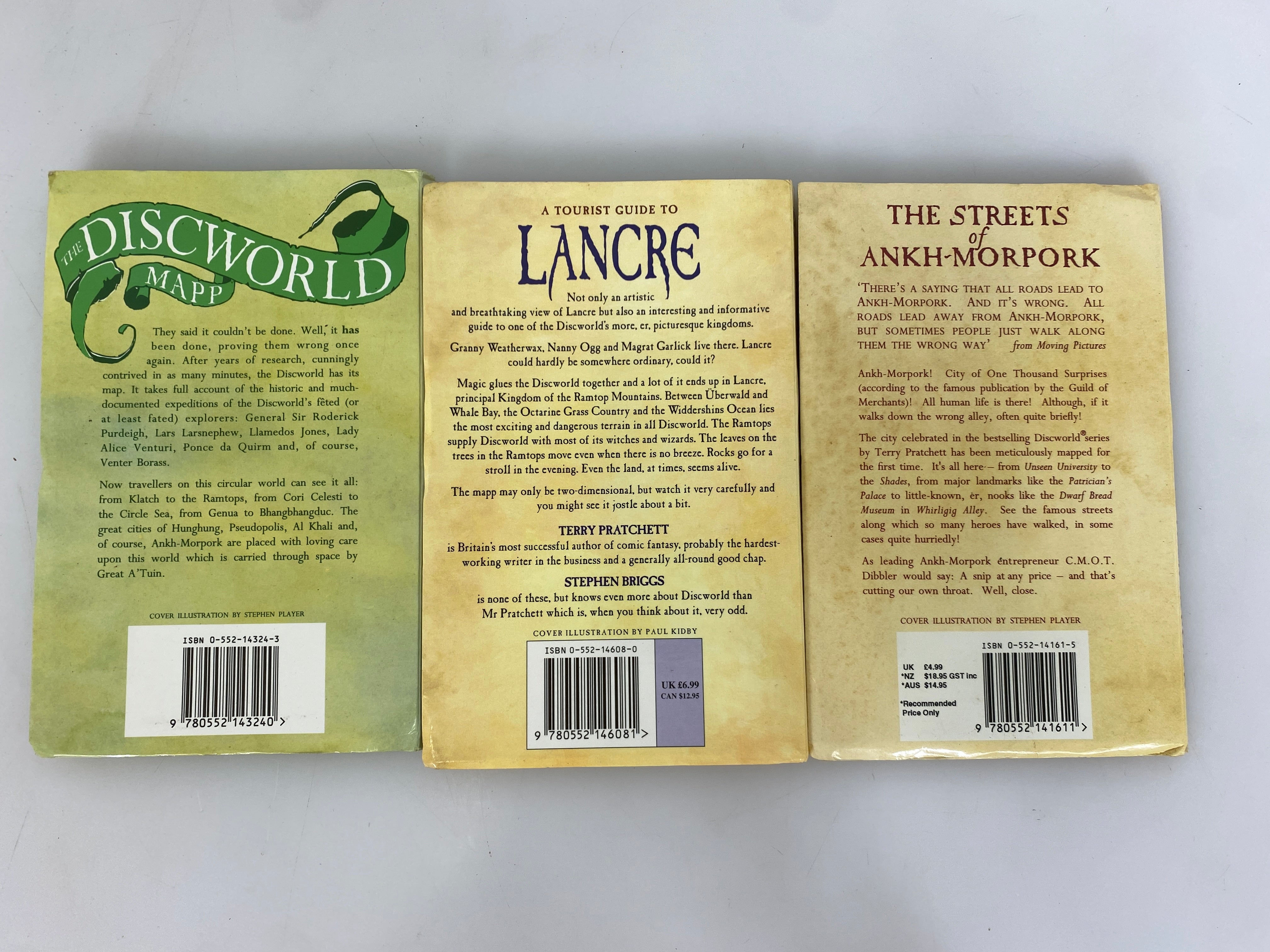 Lot of 3: Maps of Discworld Terry Pratchett & Stephen Briggs Corgi Books SC