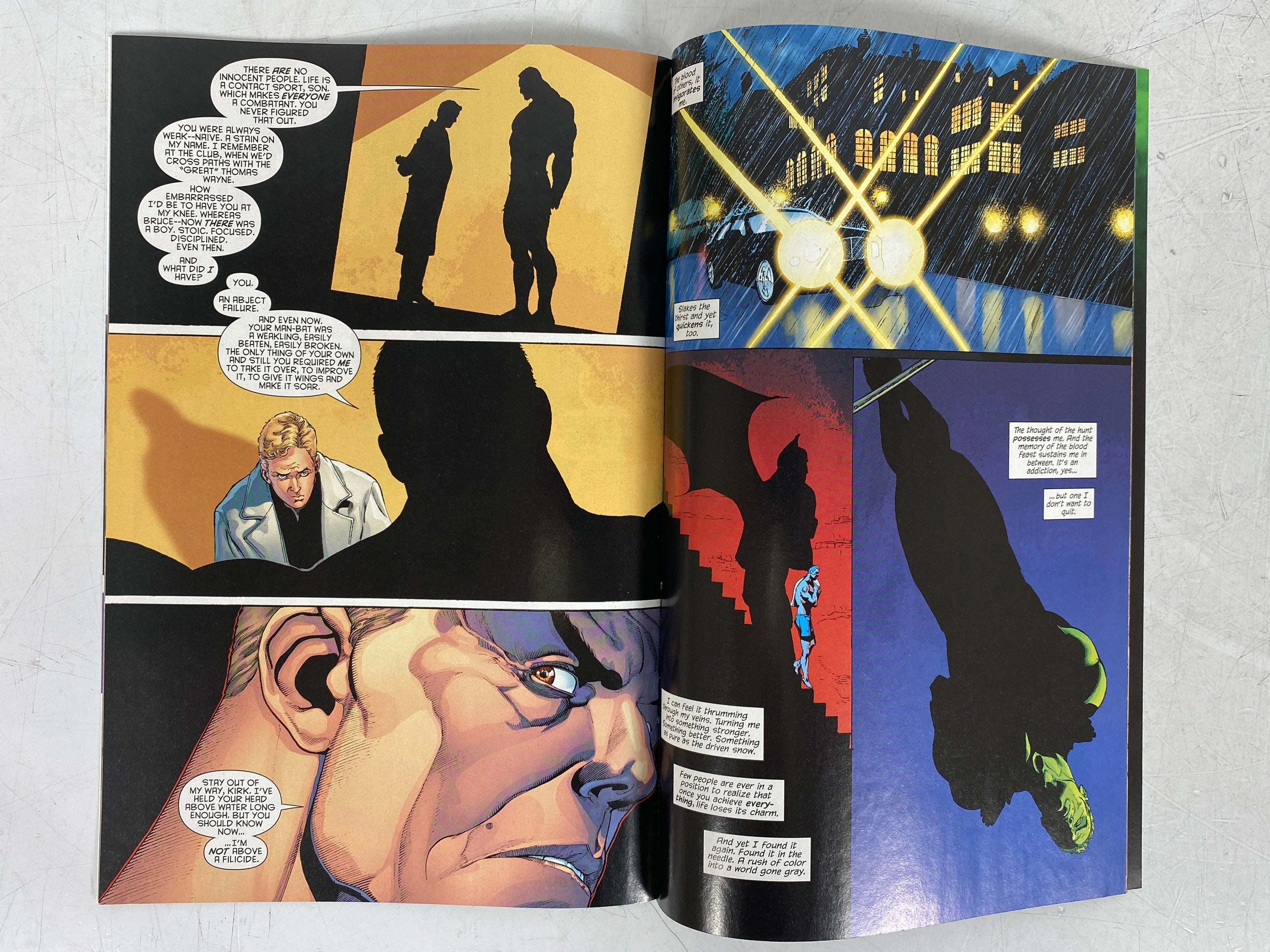 Lot of 32 Batman The Dark Knight (2011-2014)