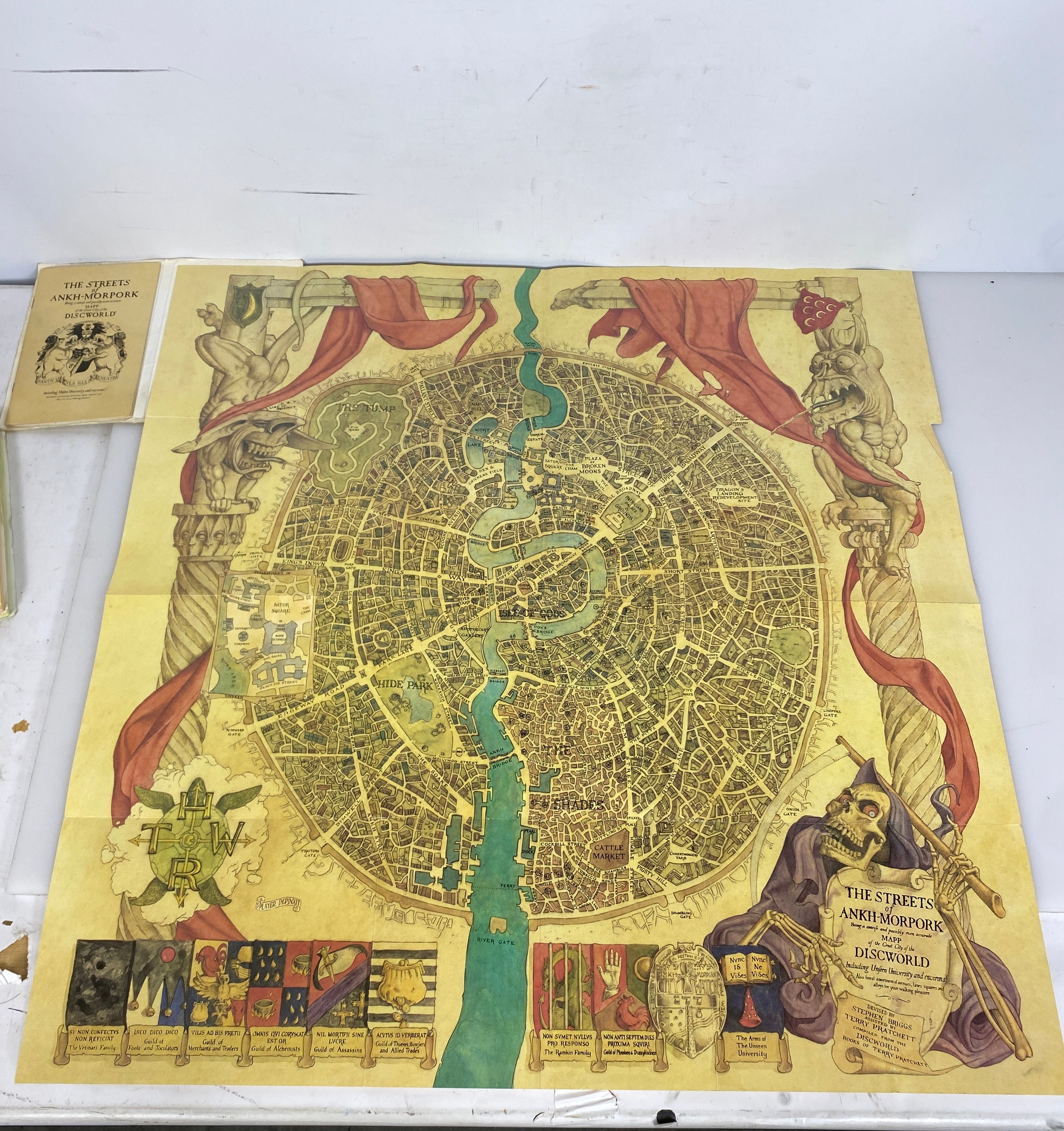 Lot of 3: Maps of Discworld Terry Pratchett & Stephen Briggs Corgi Books SC