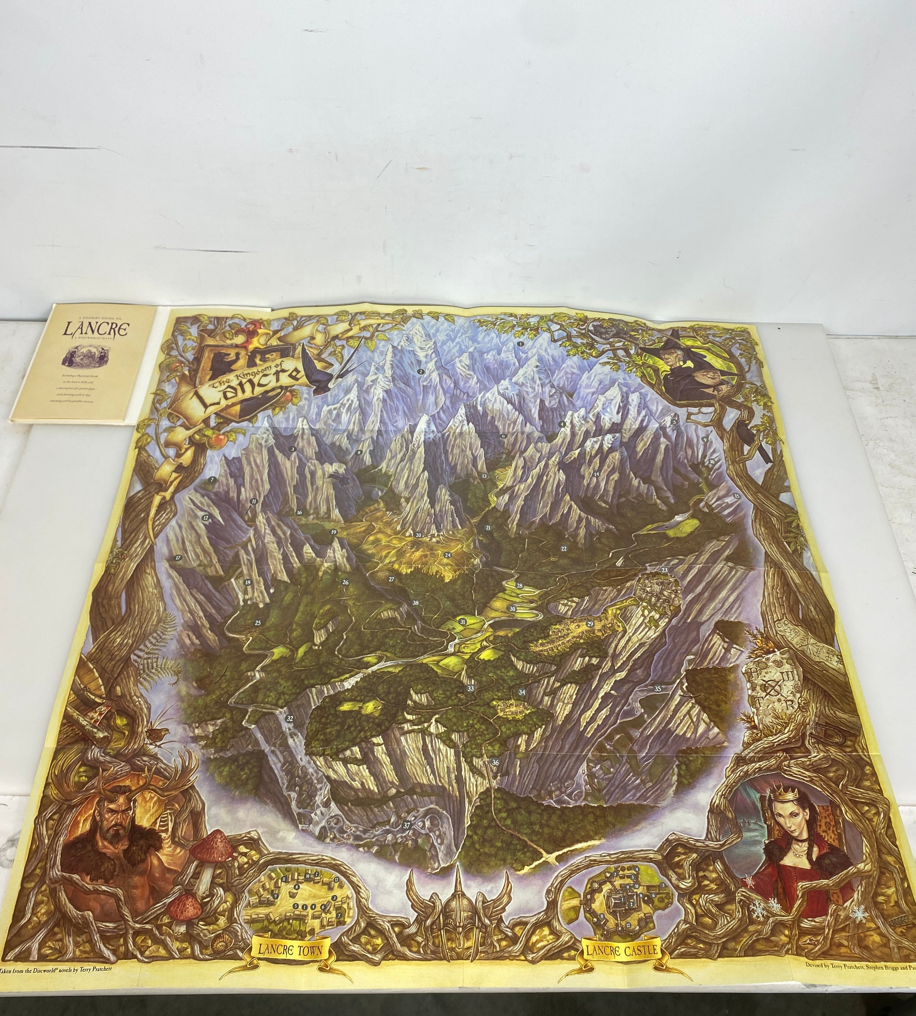 Lot of 3: Maps of Discworld Terry Pratchett & Stephen Briggs Corgi Books SC