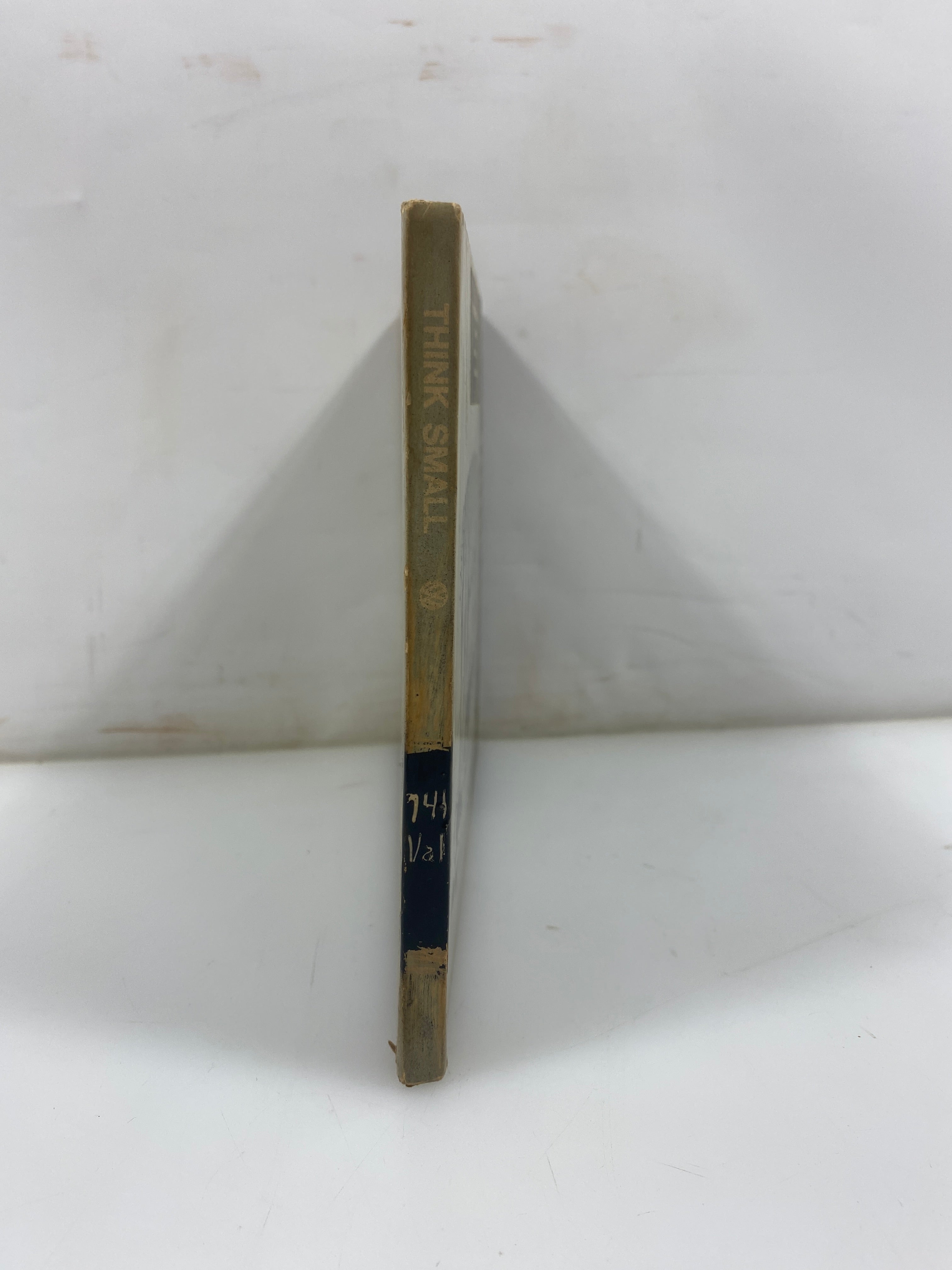 Think Small Volkswagen of America 1967 Ex-Library HC