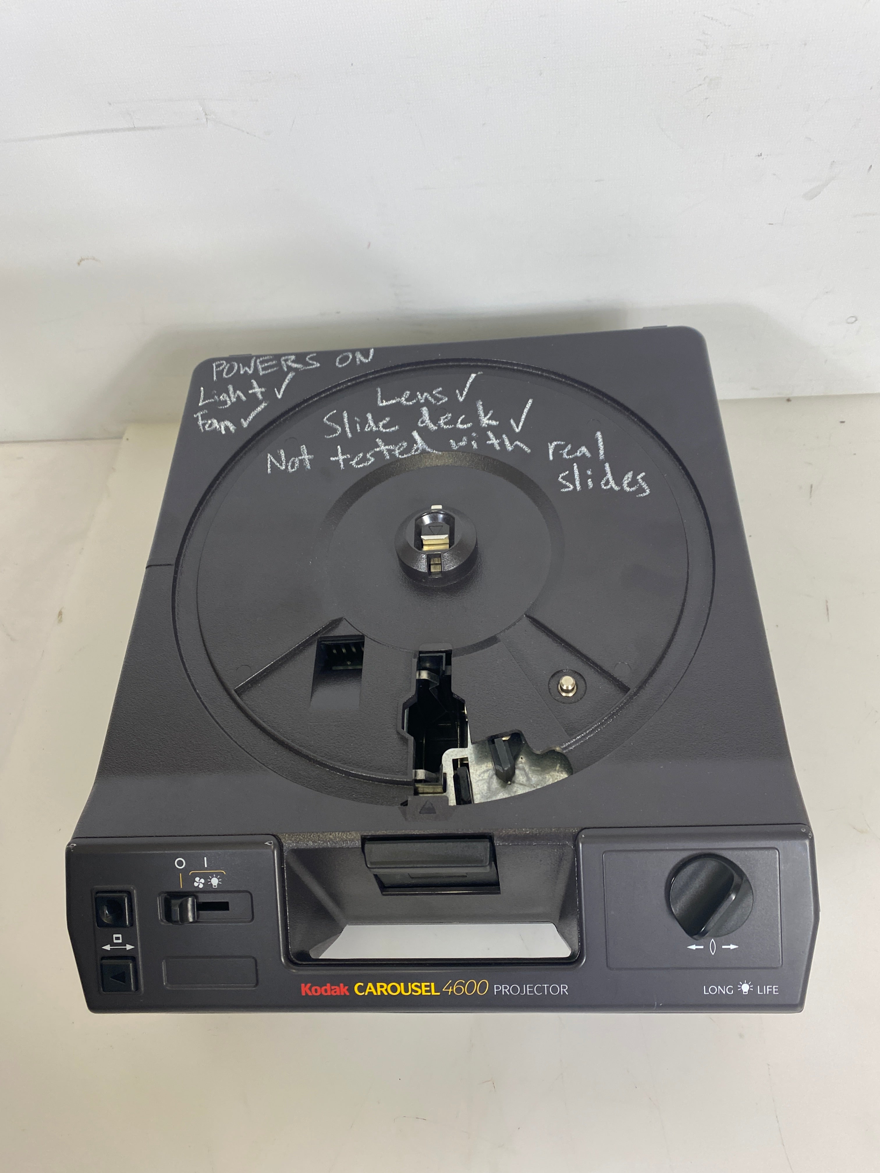Kodak 4600 Carousel Slide Projector w/ Case Slide Projection Lens