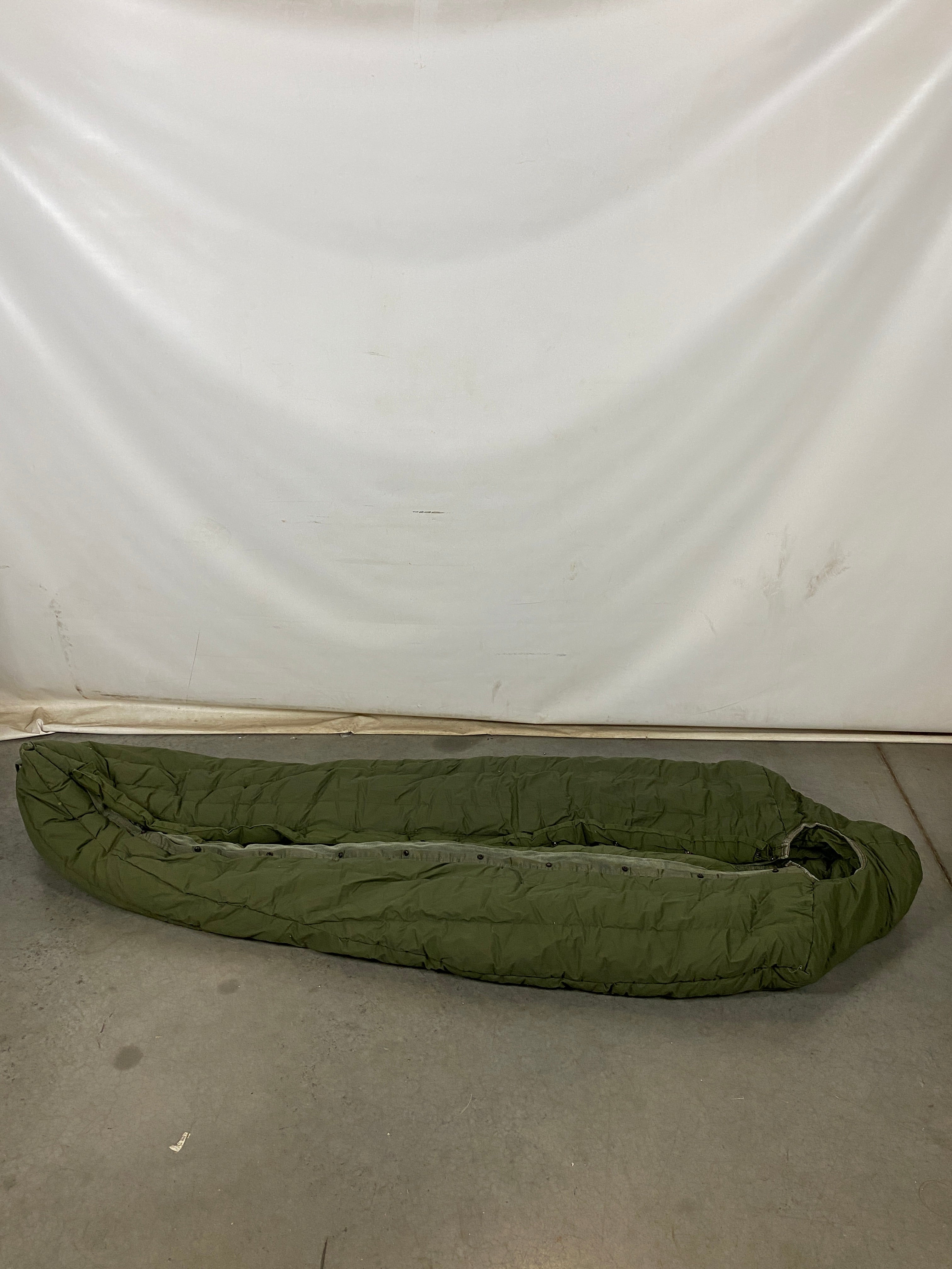 U.S. Extreme Cold Mummy Sleeping Bag