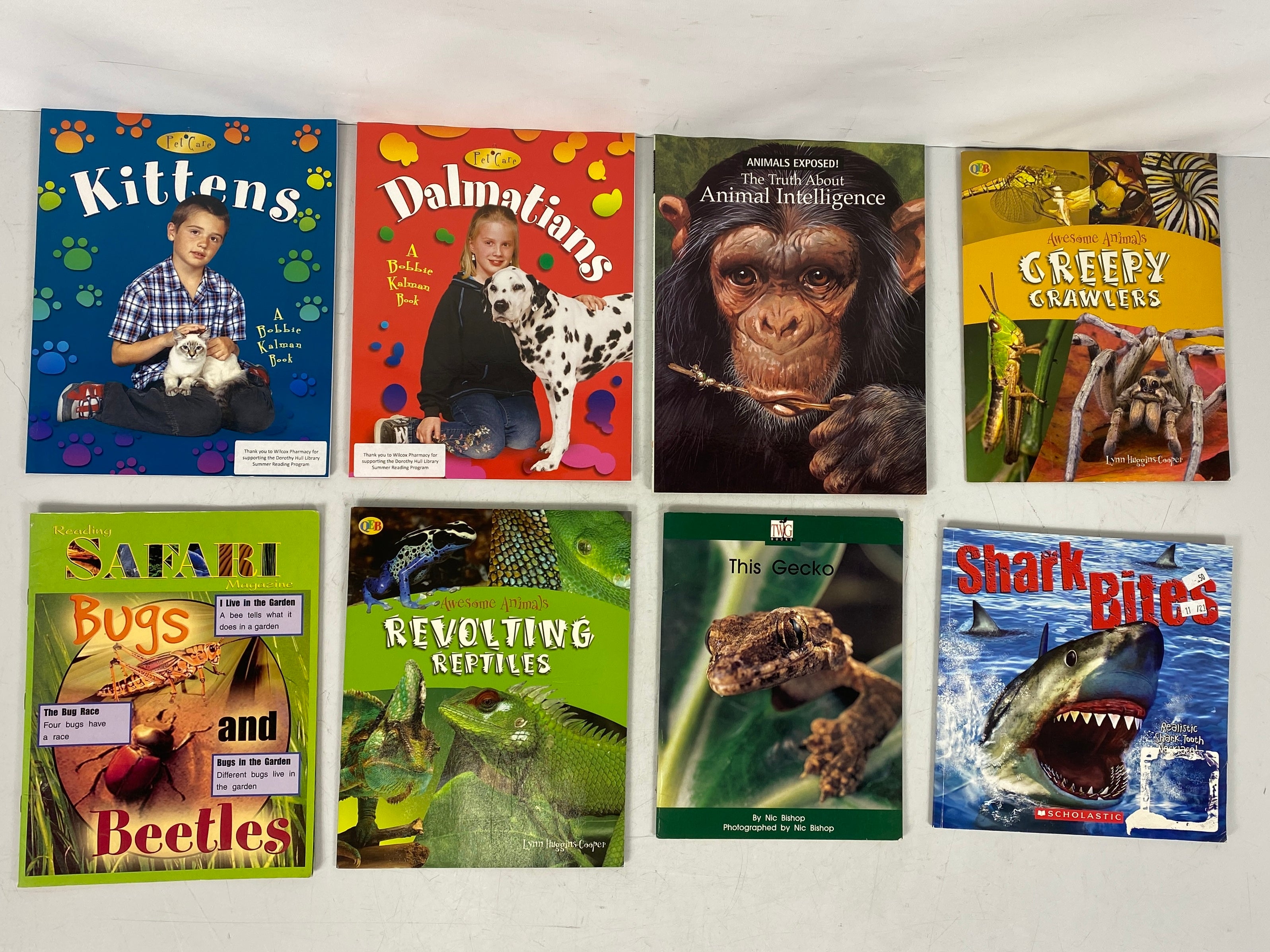 Lot of 32 Kids Books About Animals SC