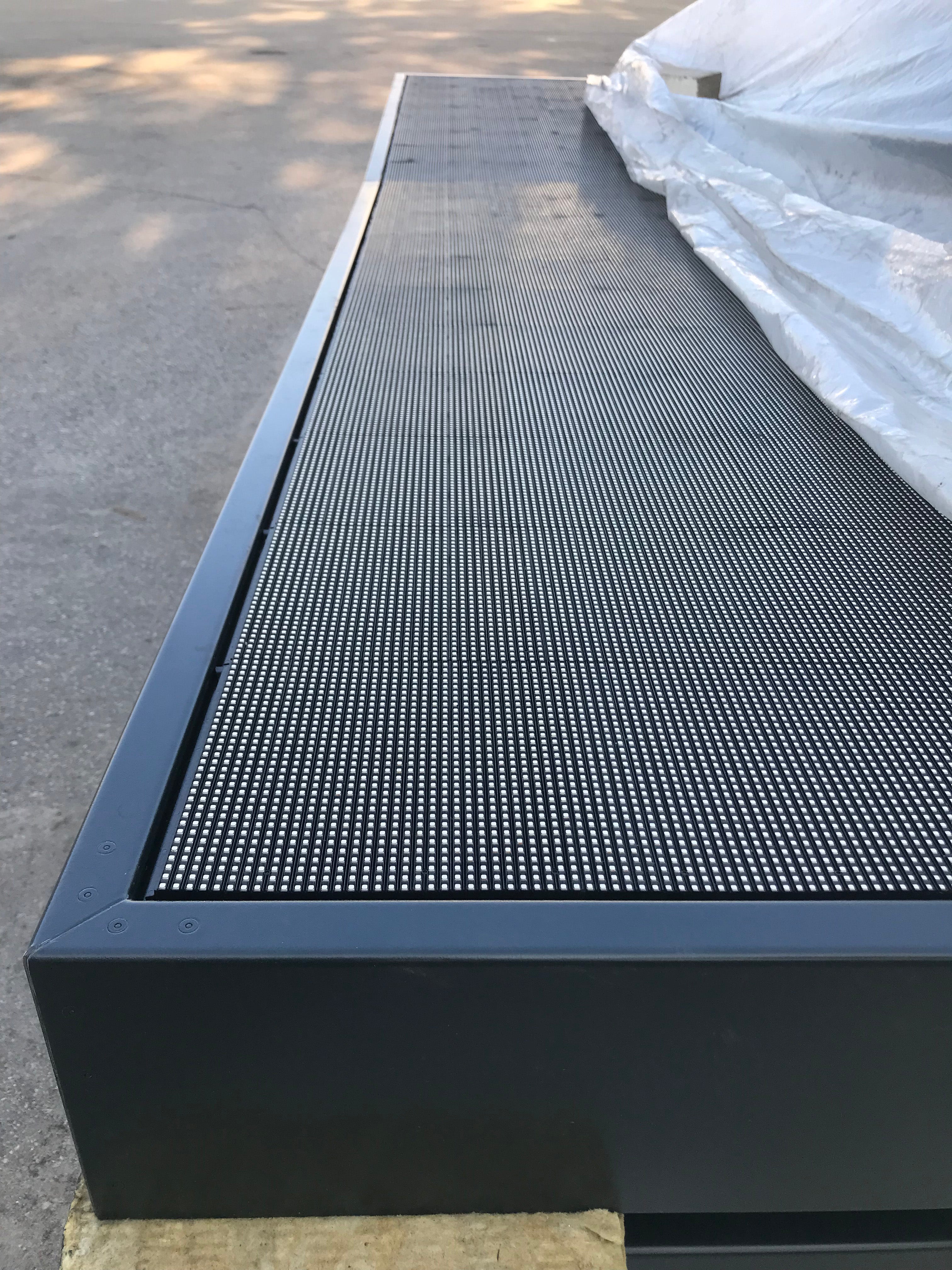 Breslin 108x159" Jumbotron Screen
