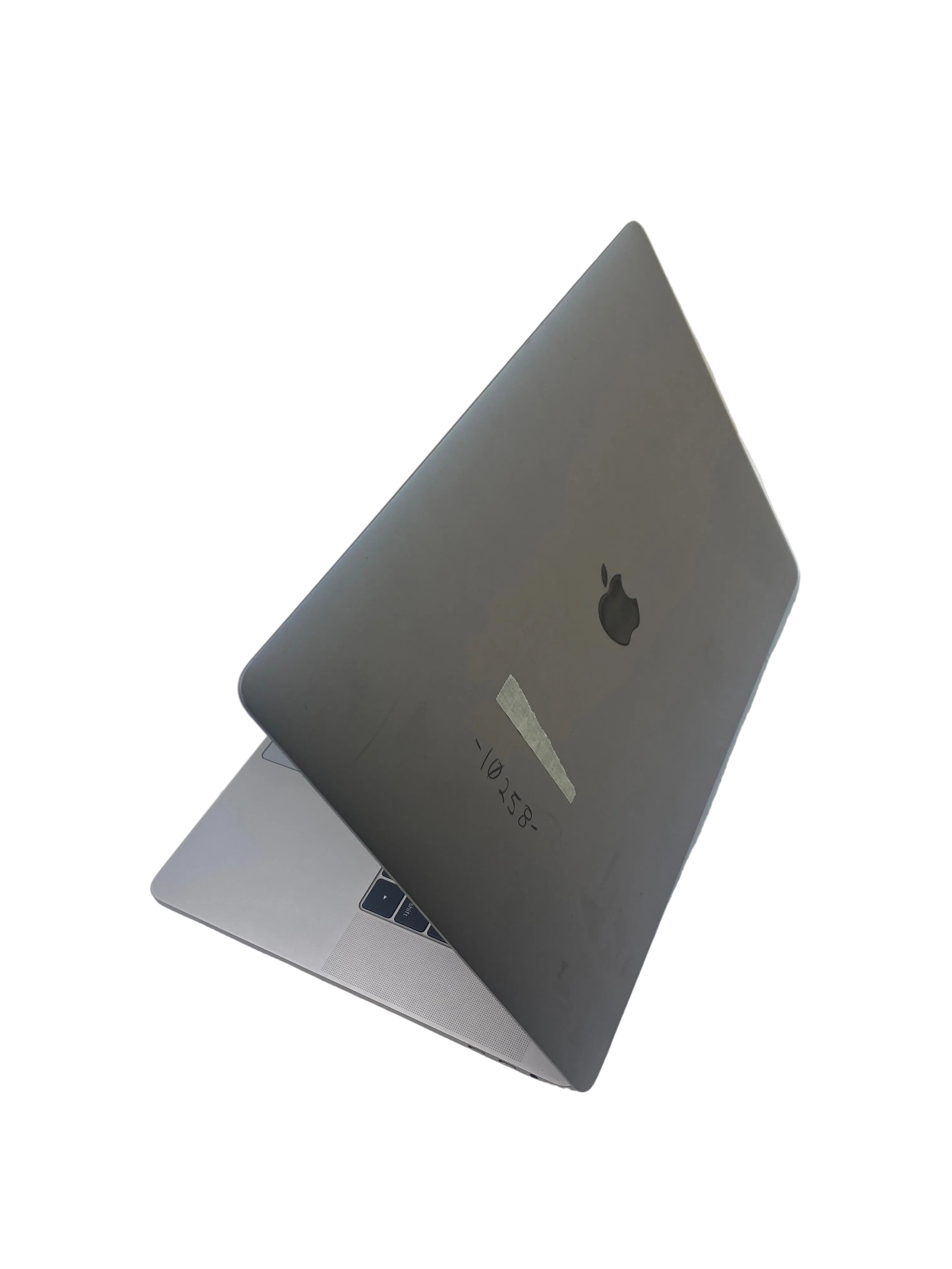 Apple MacBook Pro 15.4" 2.7Ghz i7 6th Gen 2016 *No OS*