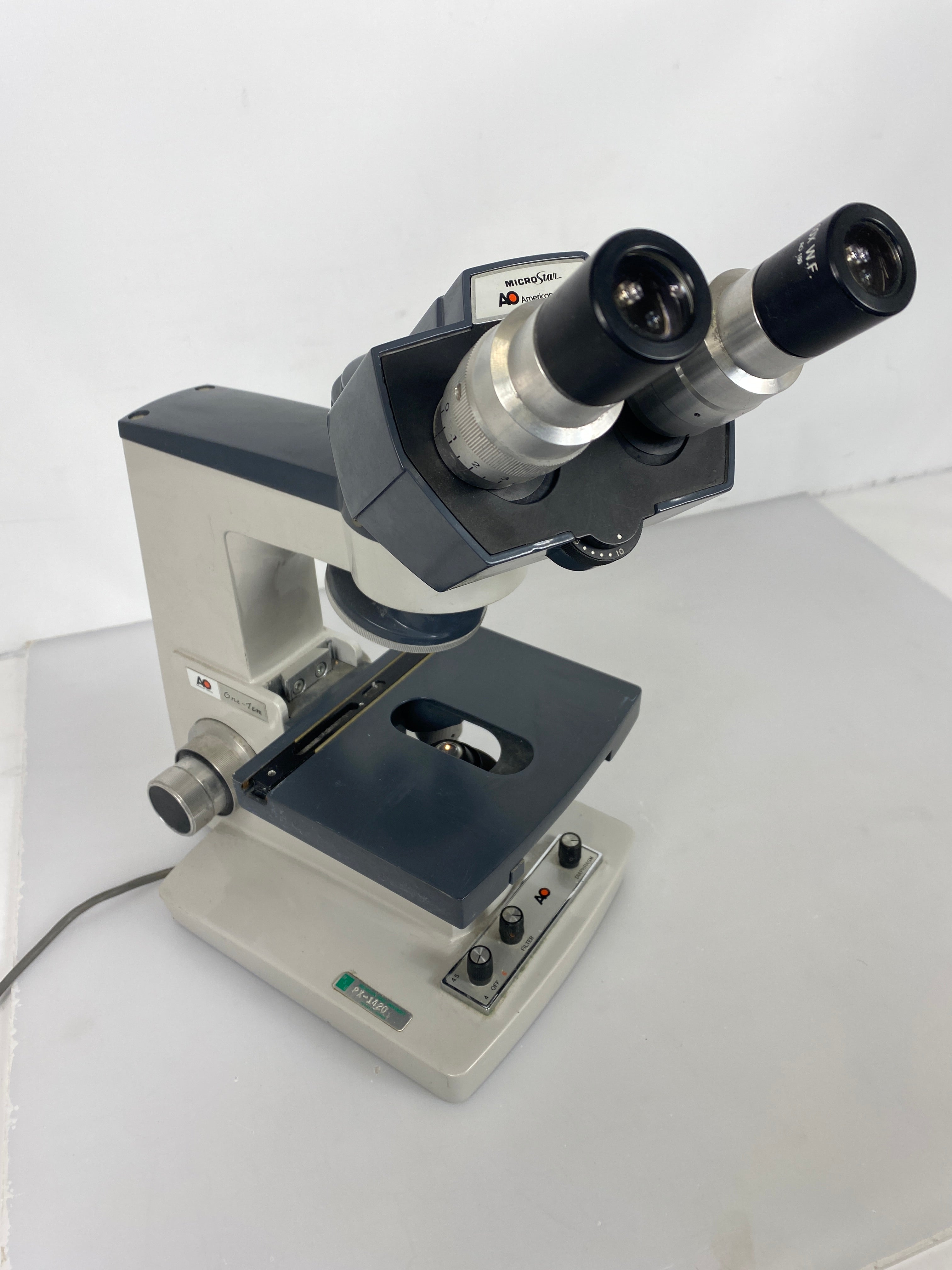 American Optical AO One-Ten Microscope with 2 Objectives