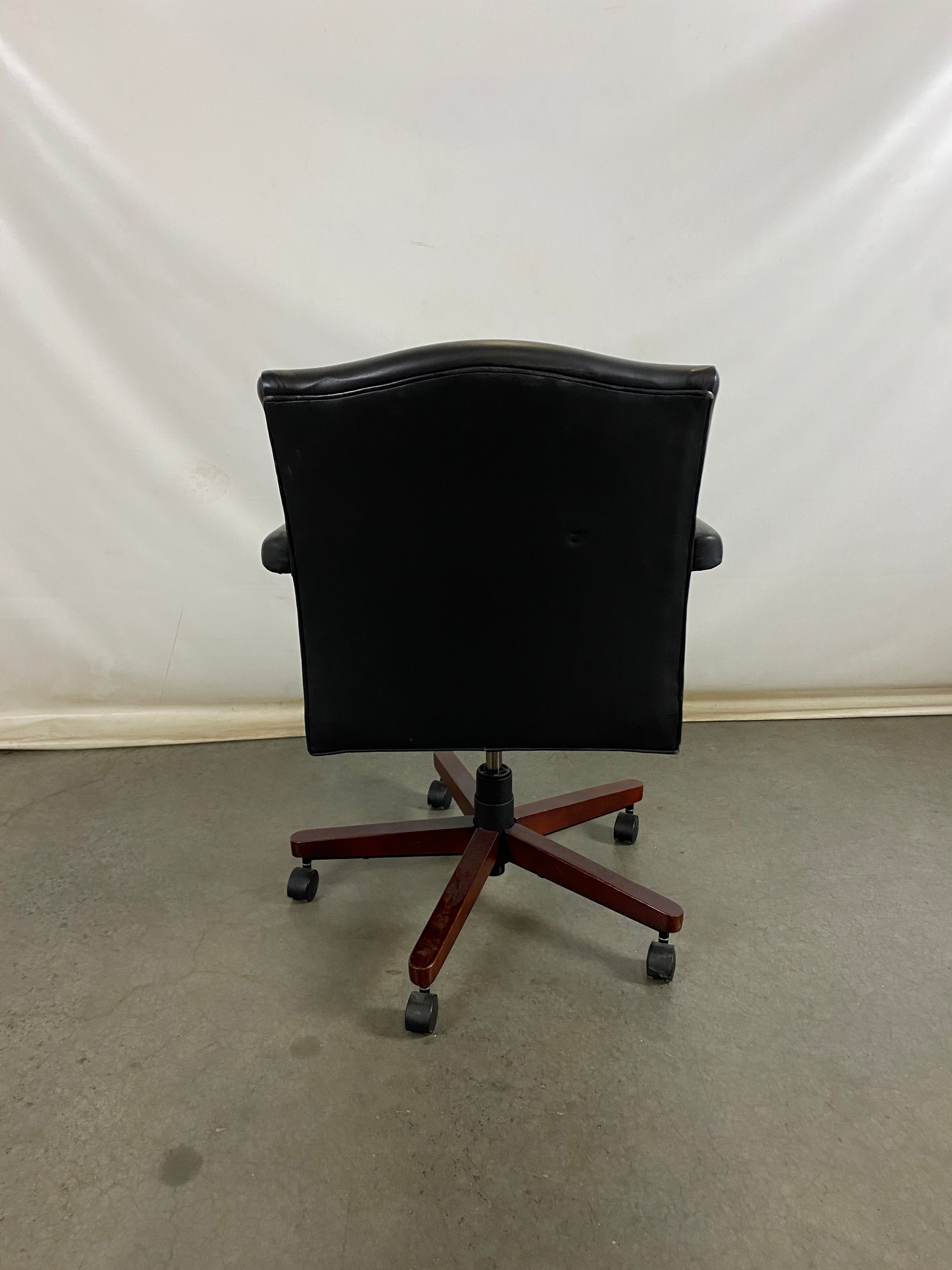 Styline Industries Black Leather Upholstered Office Chair